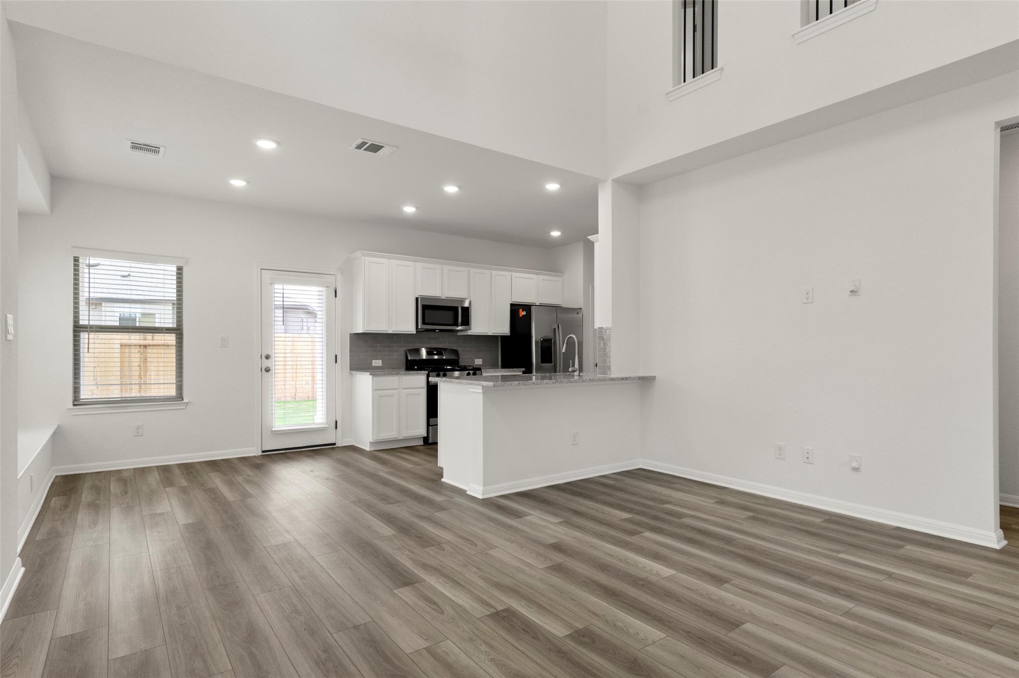 197 James Caird Dr, Kyle, TX 78640