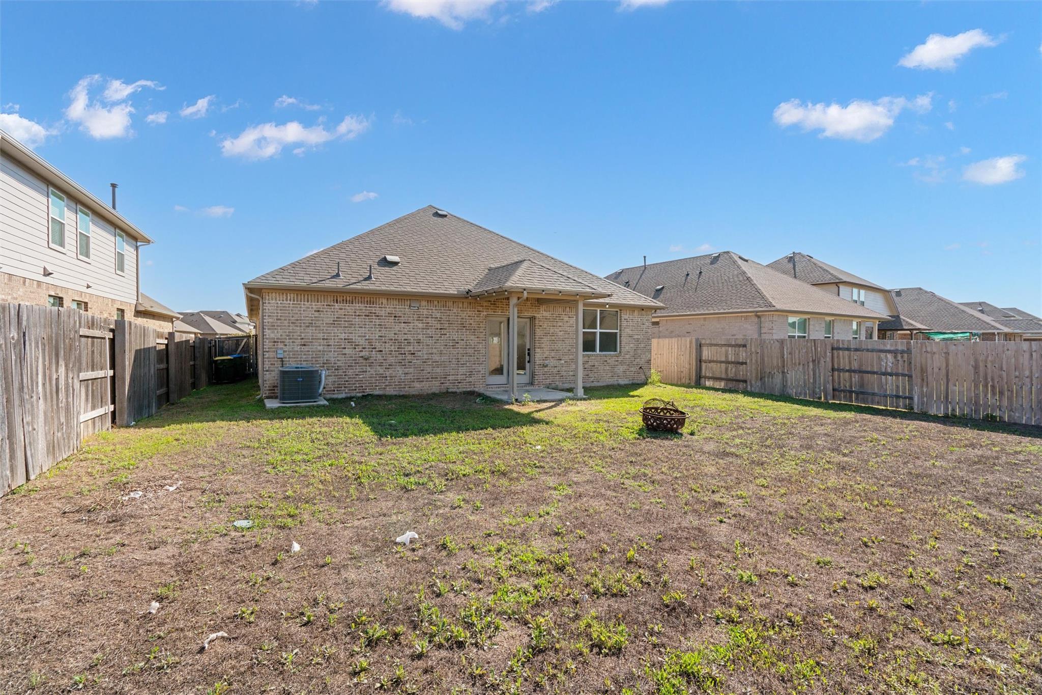 13917 McArthur Dr, Manor, TX 78653