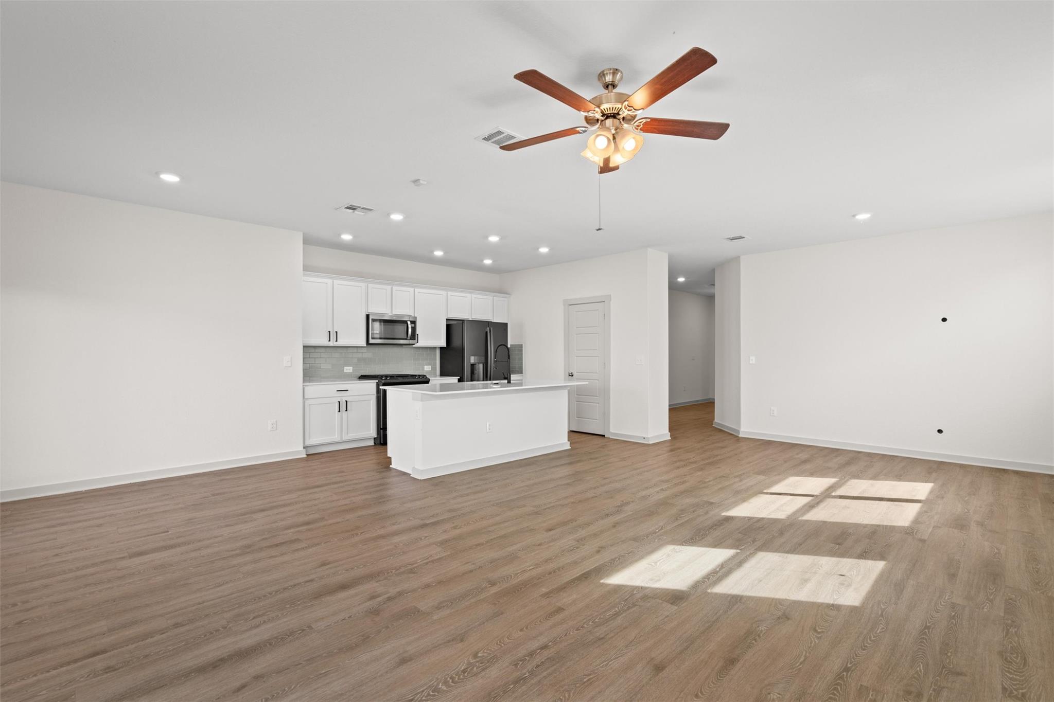 13917 McArthur Dr, Manor, TX 78653