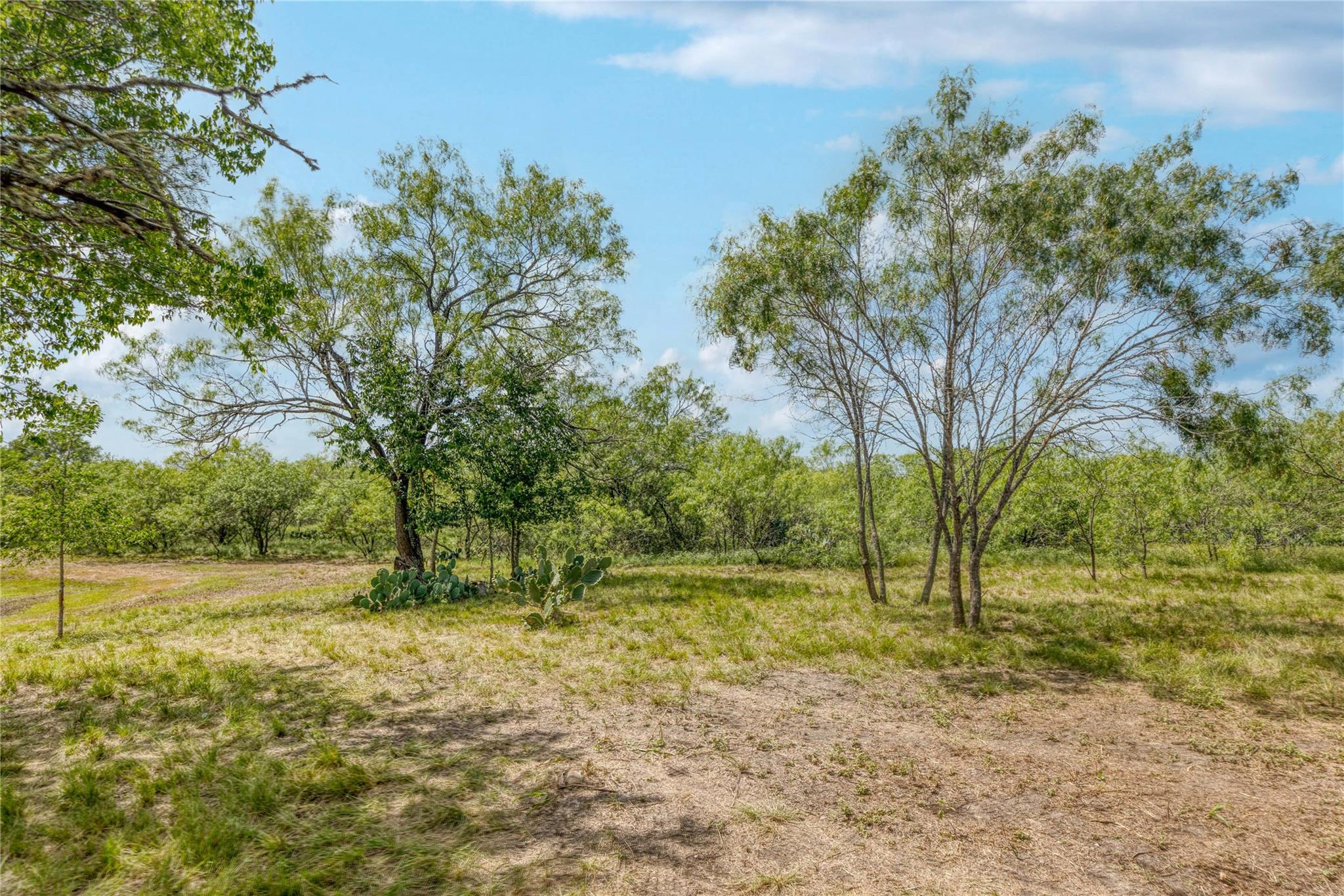 200 Armstrong Rd, Lockhart, TX 78644