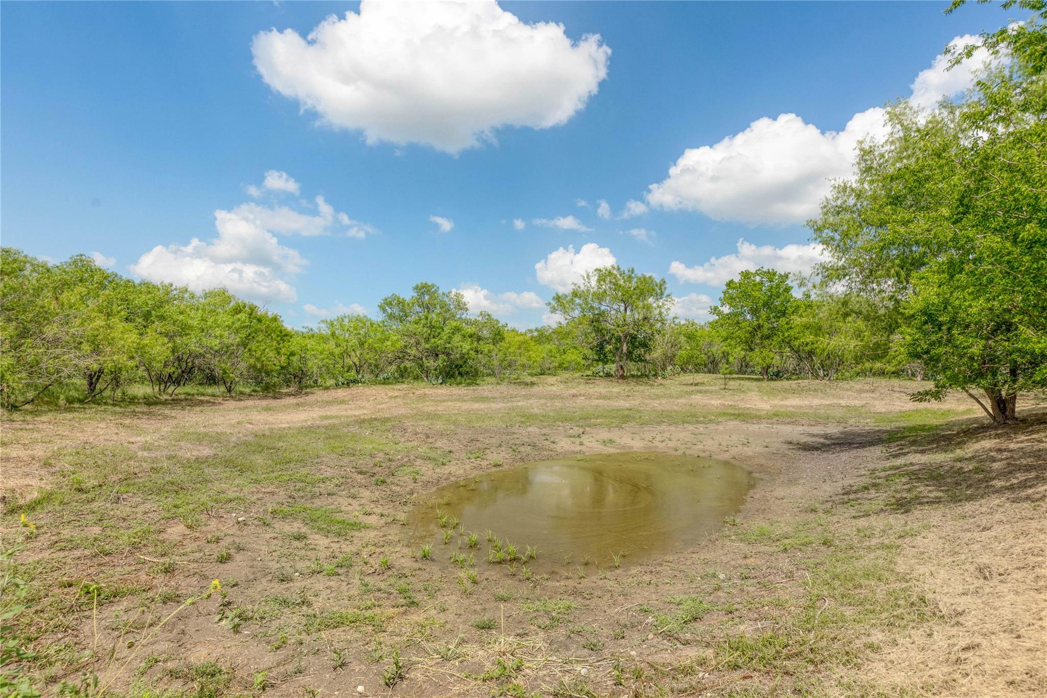 200 Armstrong Rd, Lockhart, TX 78644