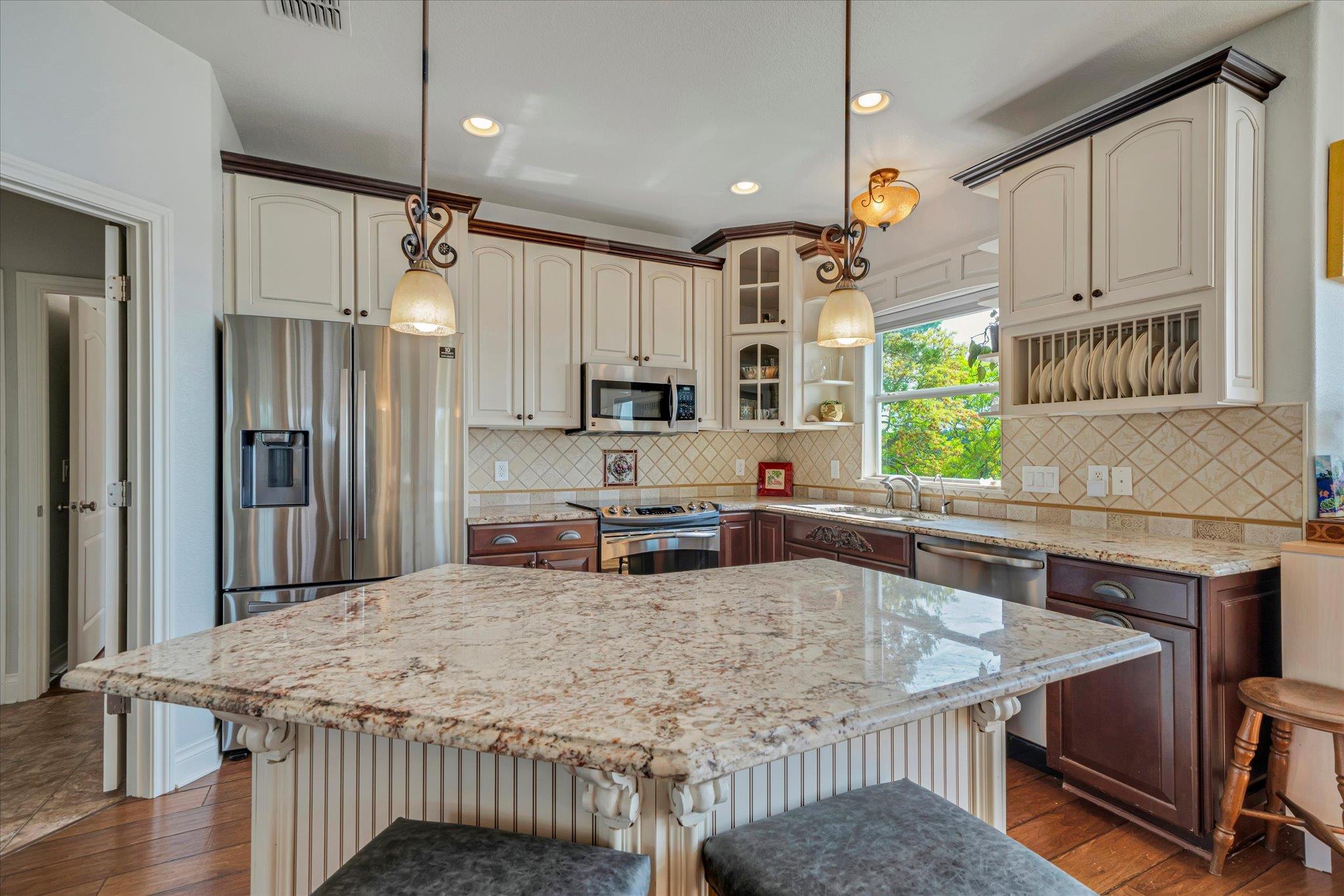 1320 SERENITY Dr, Fischer, TX 78623