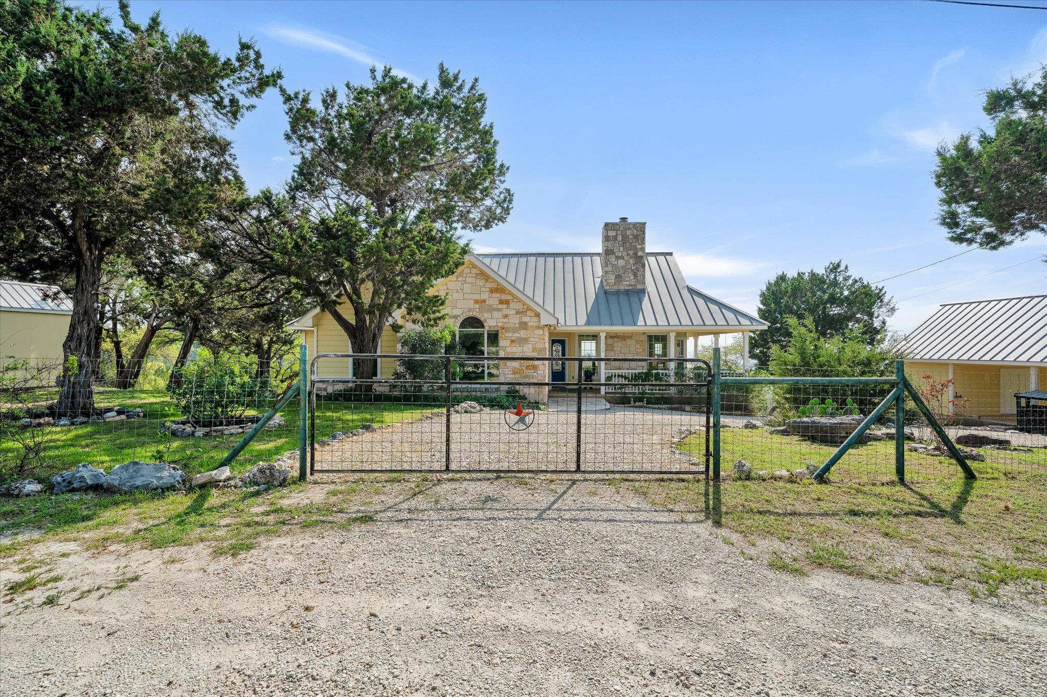 1320 SERENITY Dr, Fischer, TX 78623
