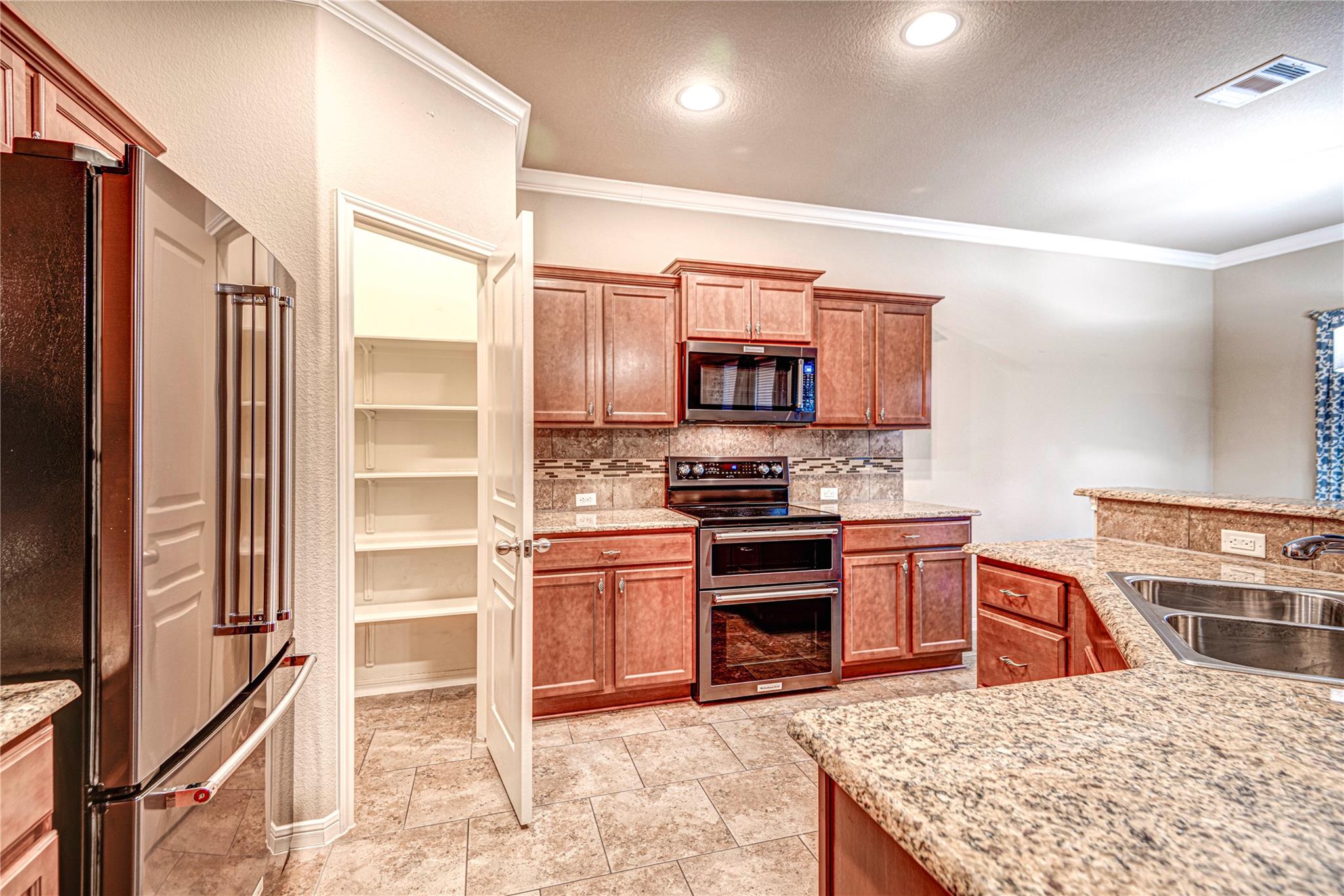 6017 Fair Hill Dr, Temple, TX 76502