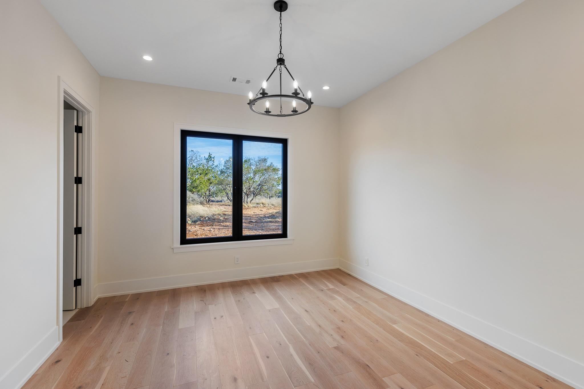 6425 Ranch Road 962 W, Round Mountain, TX 78663