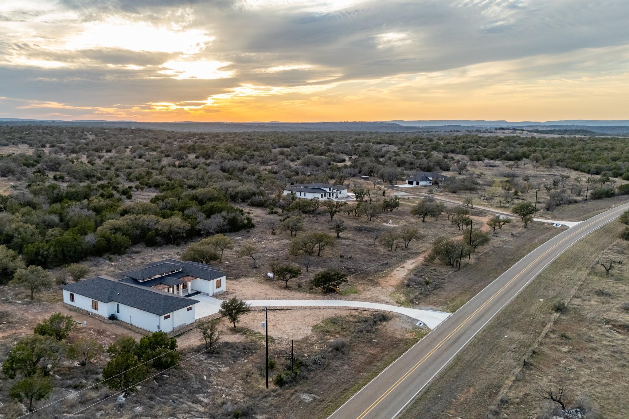 6425 Ranch Road 962 W, Round Mountain, TX 78663