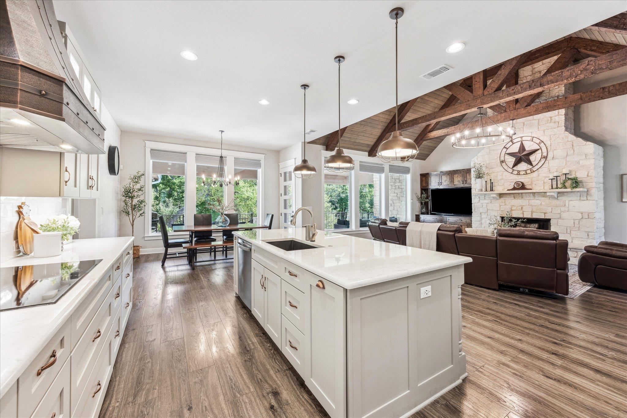 3204 Whitt Creek Trl, Leander, TX 78641