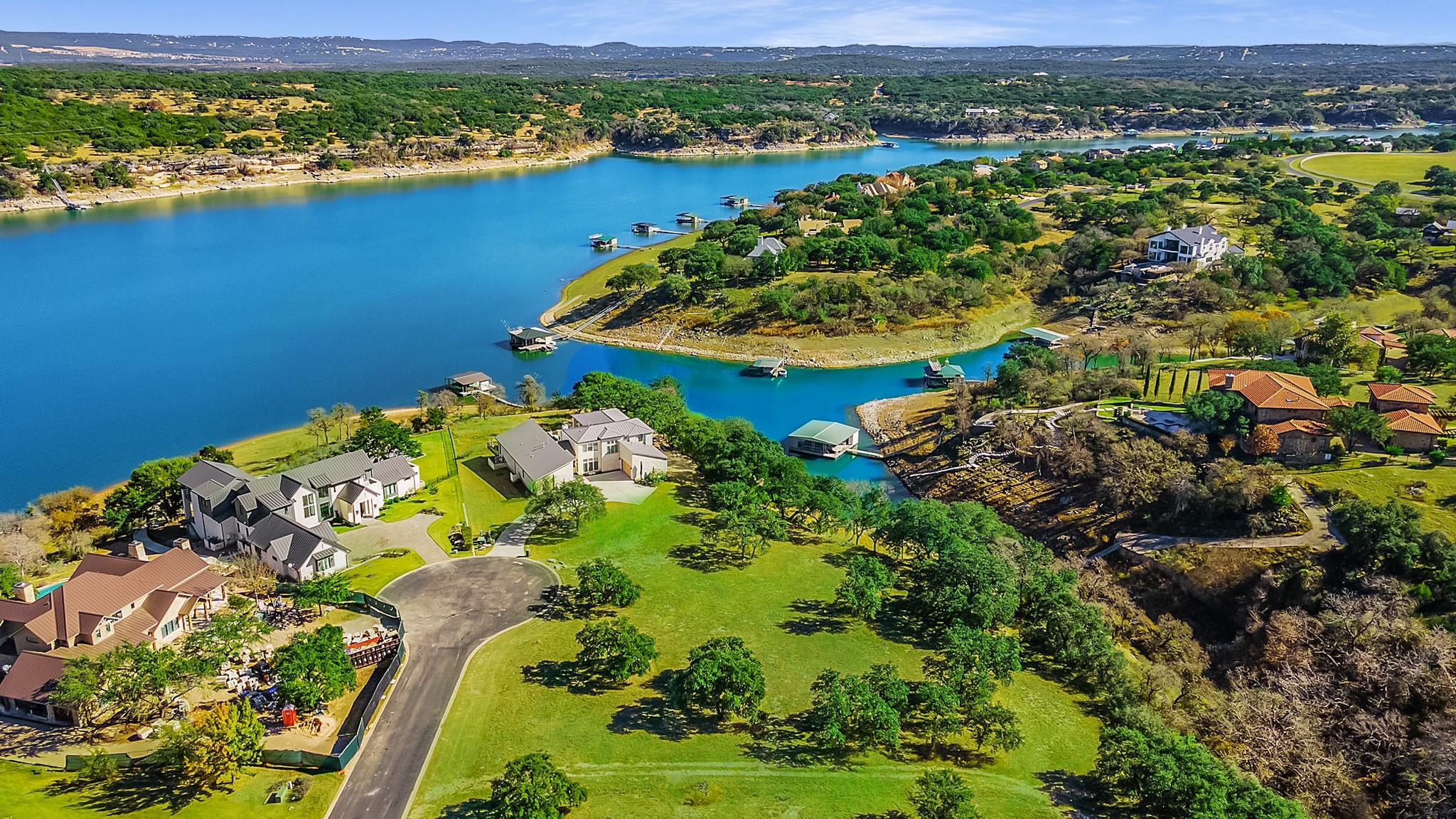 3509 Kahala Sunset Dr, Spicewood, TX 78669