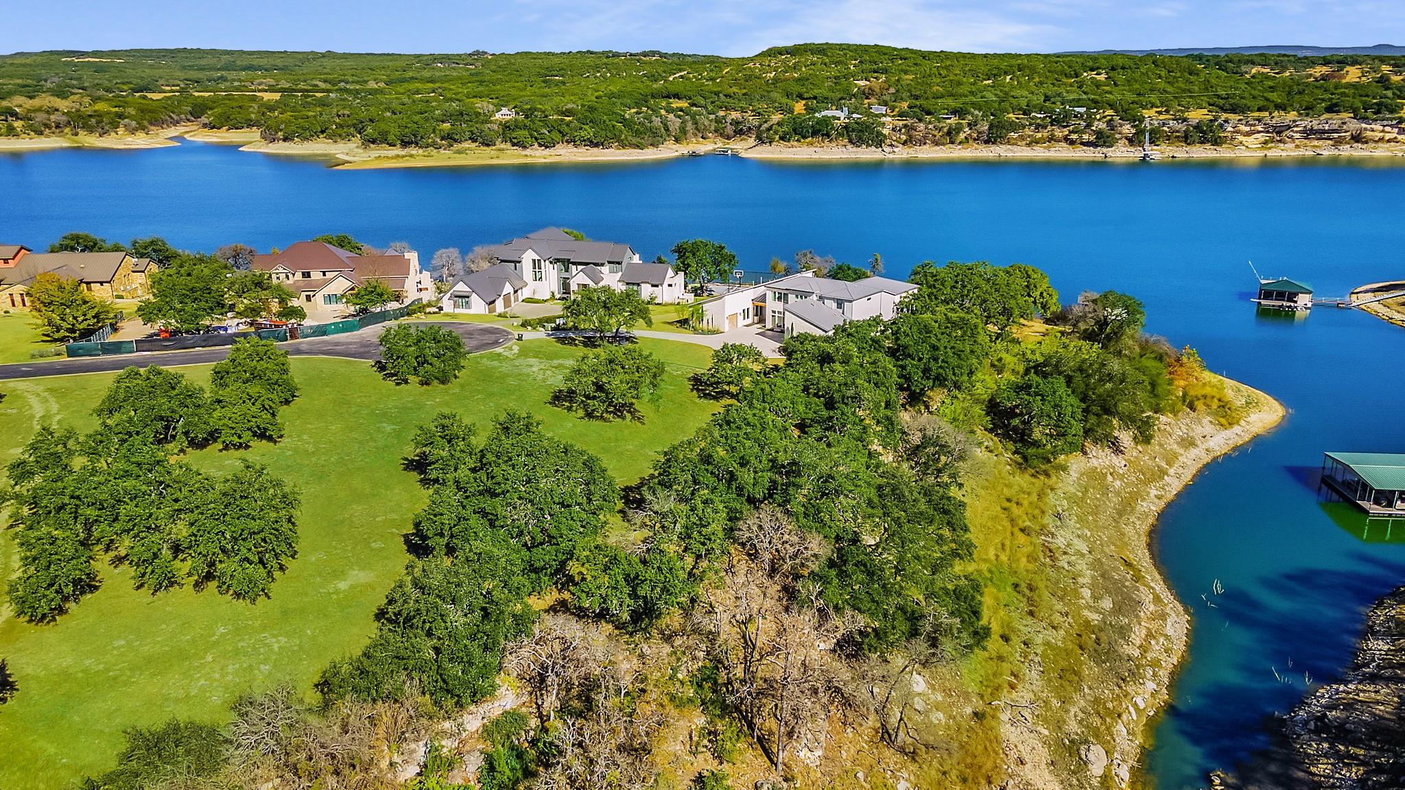 3509 Kahala Sunset Dr, Spicewood, TX 78669