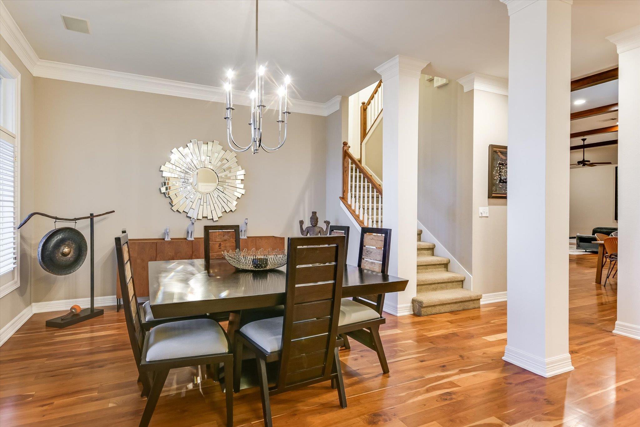9001 THICKWOODS Cv, Austin, TX 78735