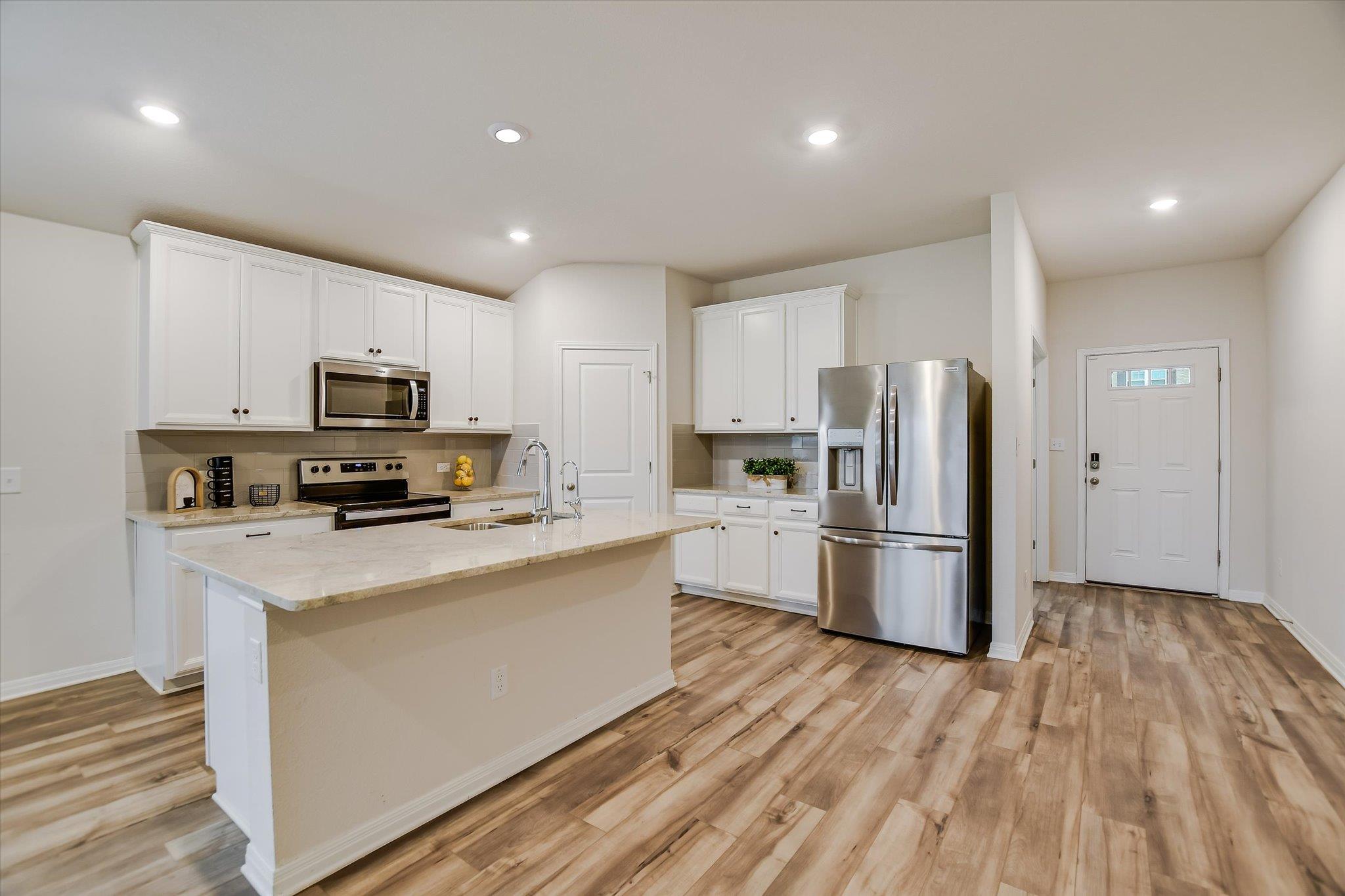 105 Saviano Rd, Hutto, TX 78634