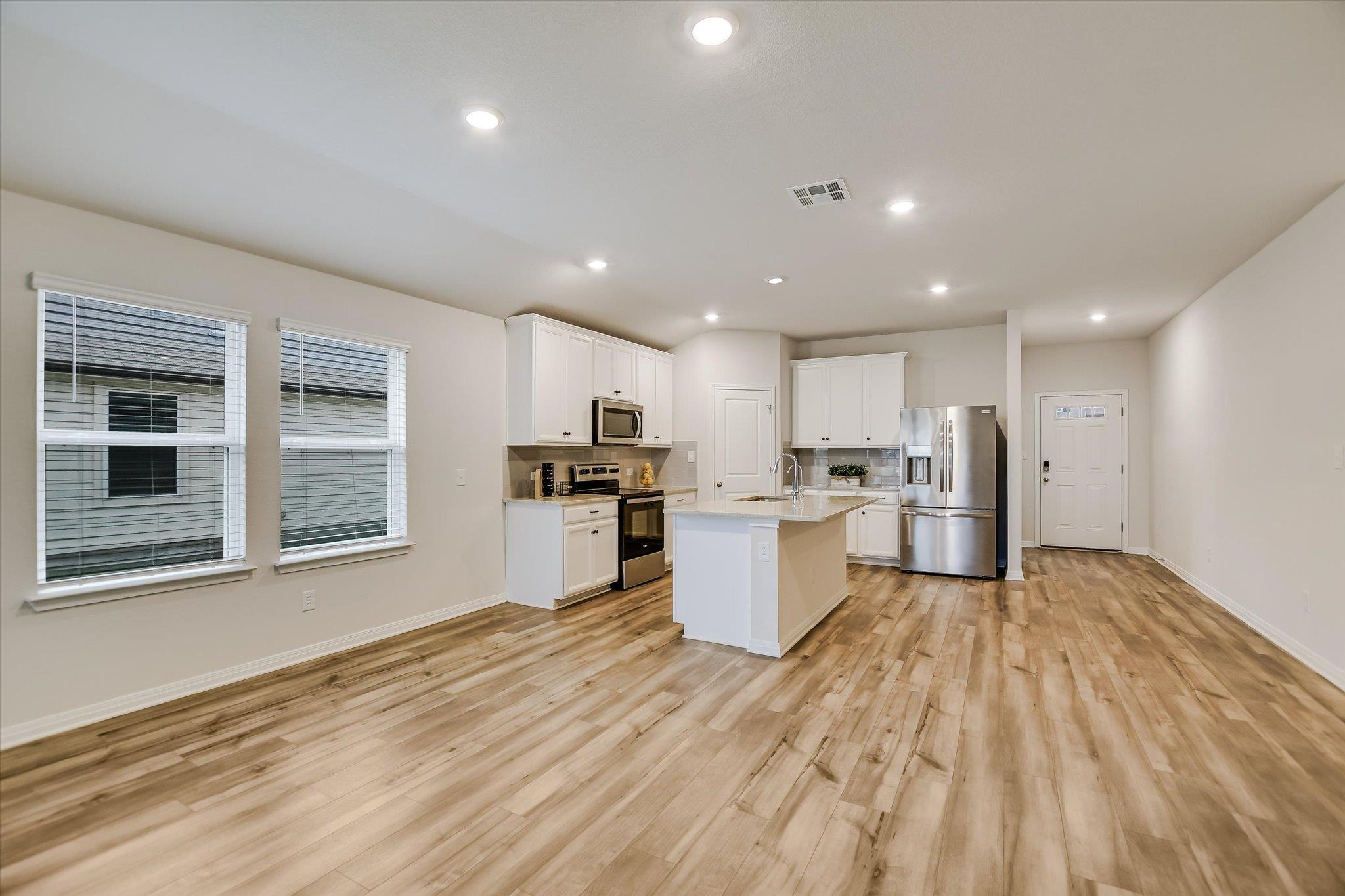 105 Saviano Rd, Hutto, TX 78634