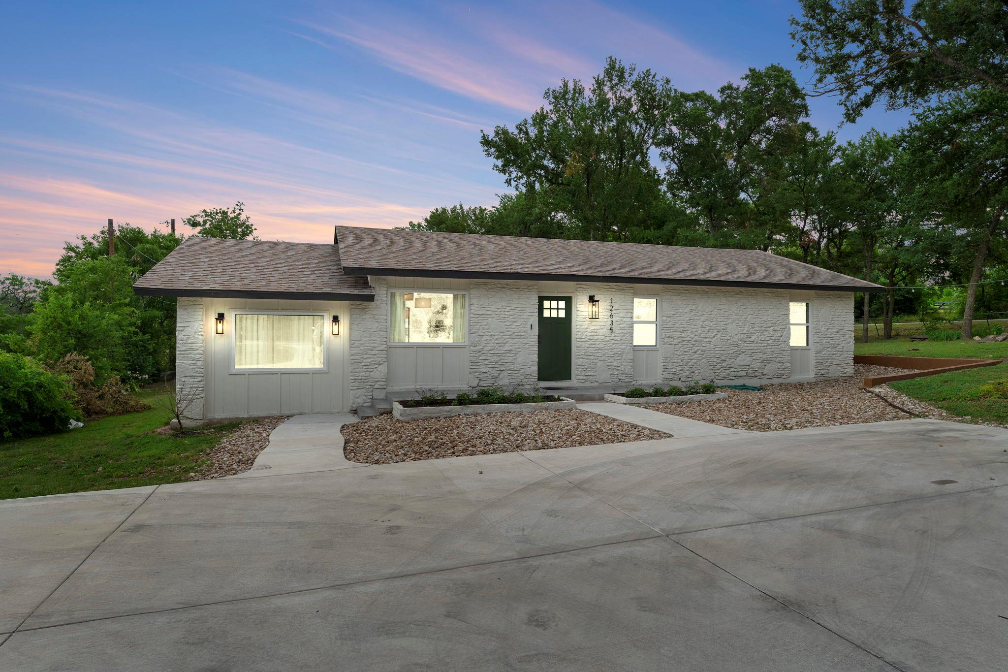12635 Live Oak Ln, Buda, TX 78610