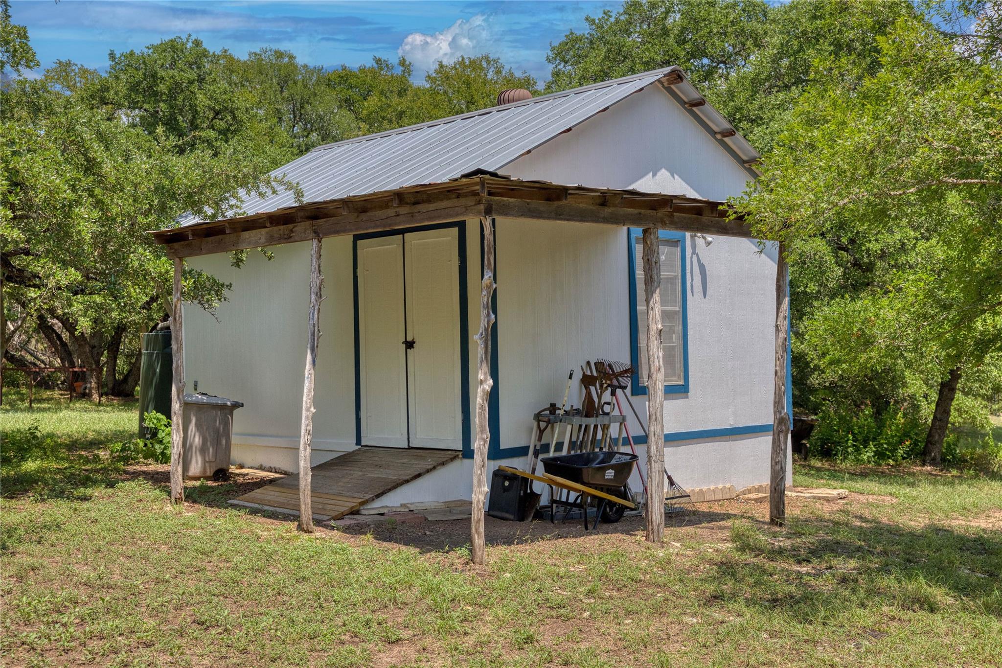 107 Stageline Dr, Kyle, TX 78640