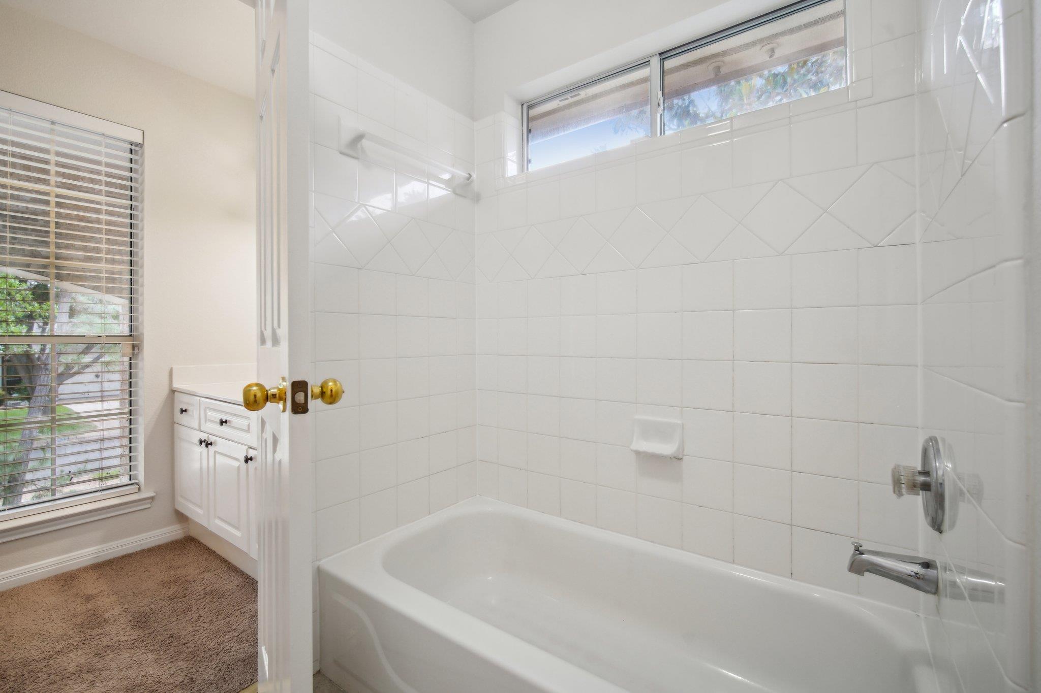 5616 Gorham Glen Ln, Austin, TX 78739