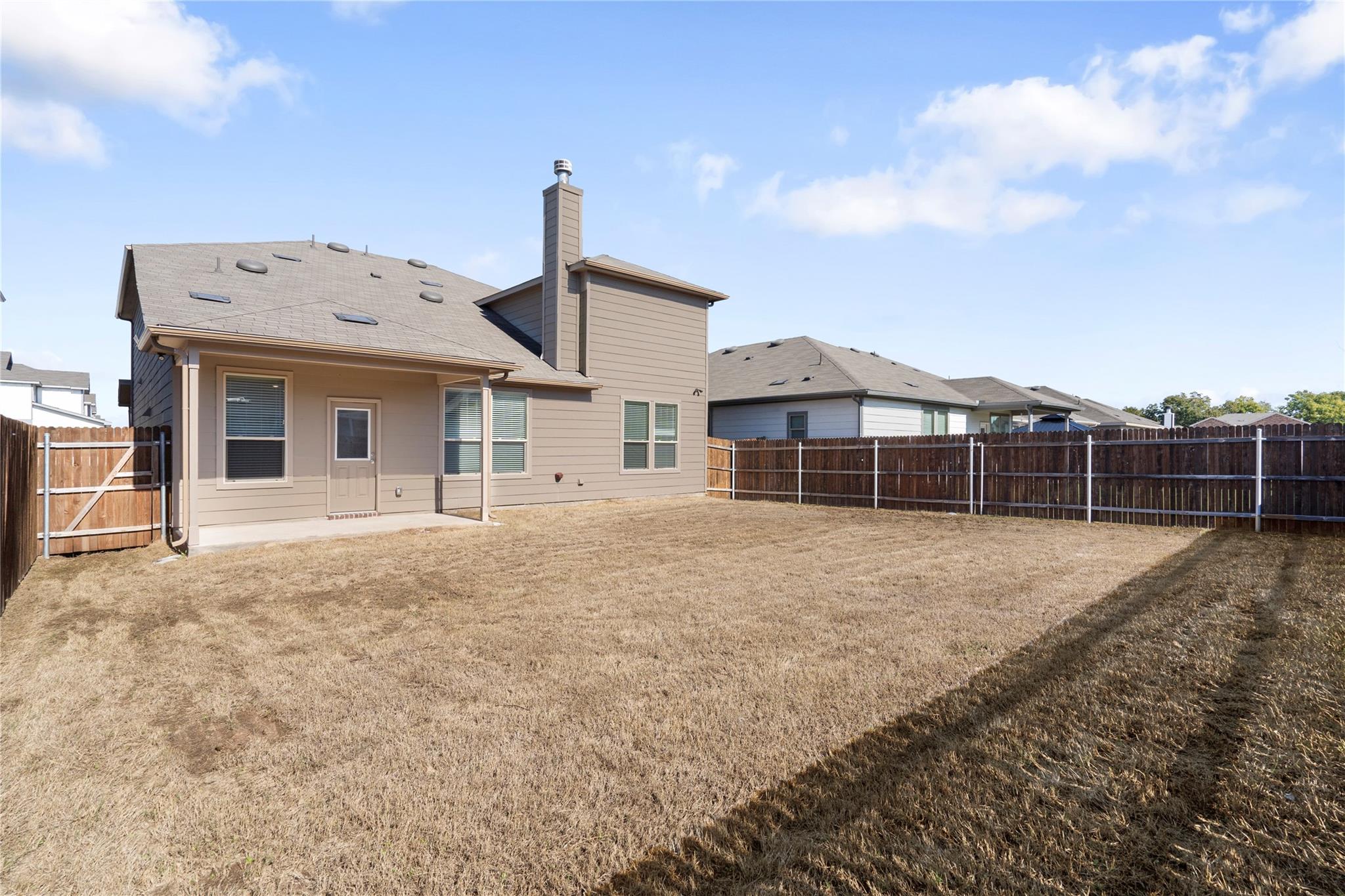 901 Mourning Dove Ln, Leander, TX 78641