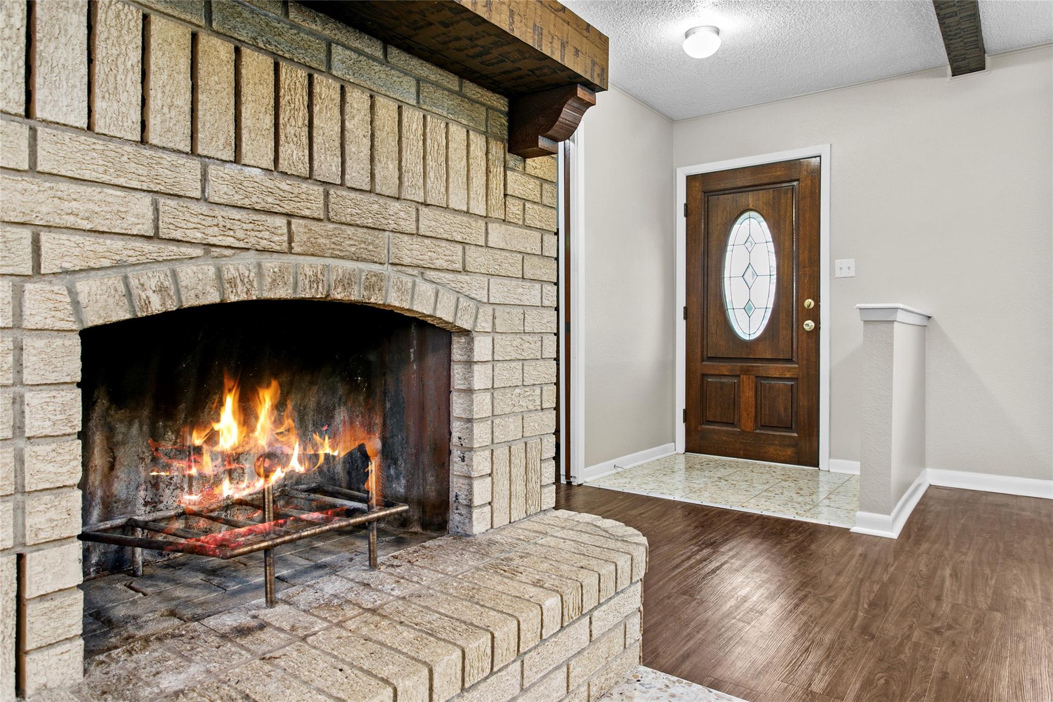 688 W Independence St, Giddings, TX 78942