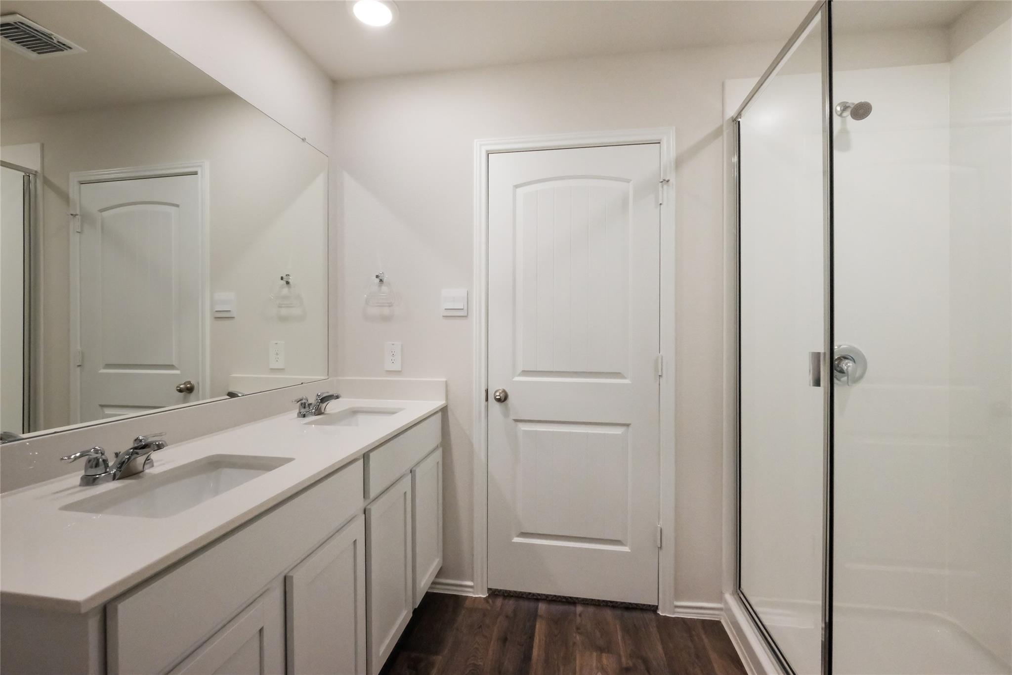 416 Sandringham Loop, Uhland, TX 78640