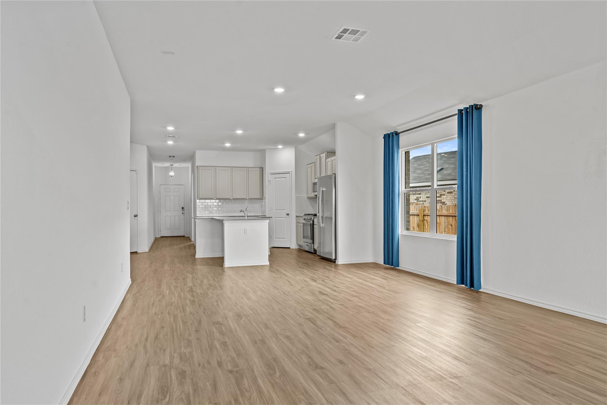 156 Sky Meadows Cir, San Marcos, TX 78666