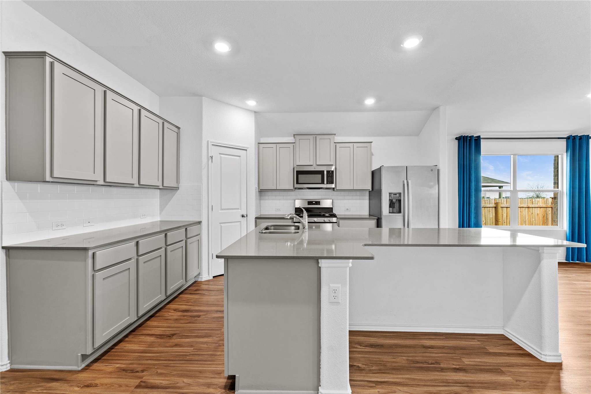 156 Sky Meadows Cir, San Marcos, TX 78666