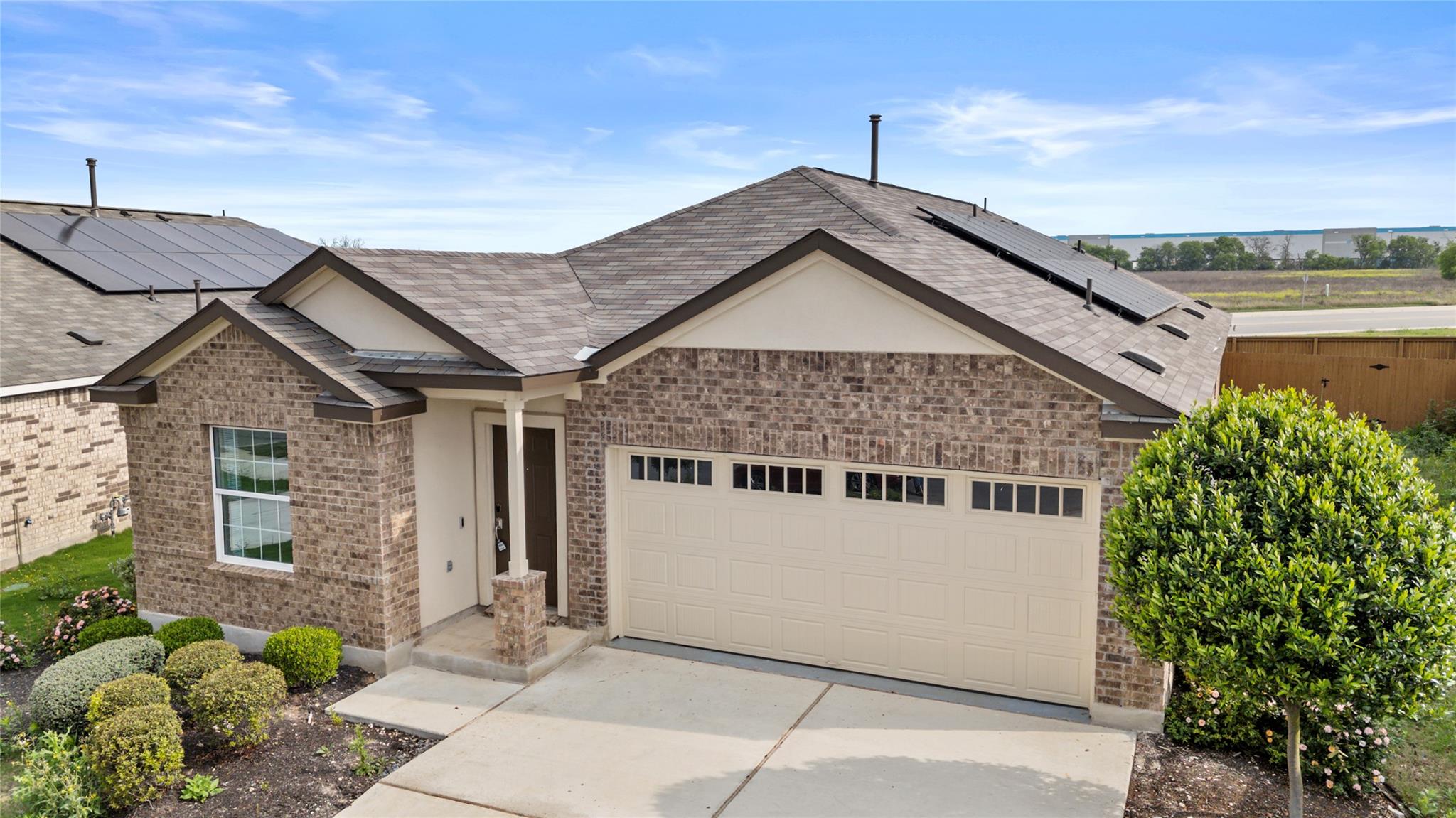 156 Sky Meadows Cir, San Marcos, TX 78666