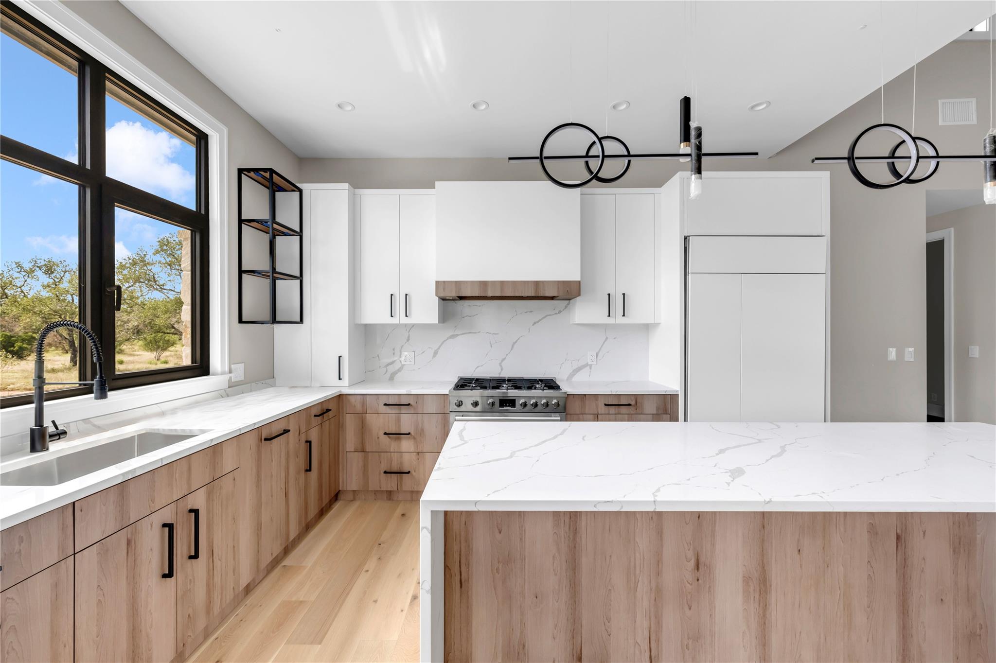 6507 Ranch Rd 962 W, Round Mountain, TX 78663