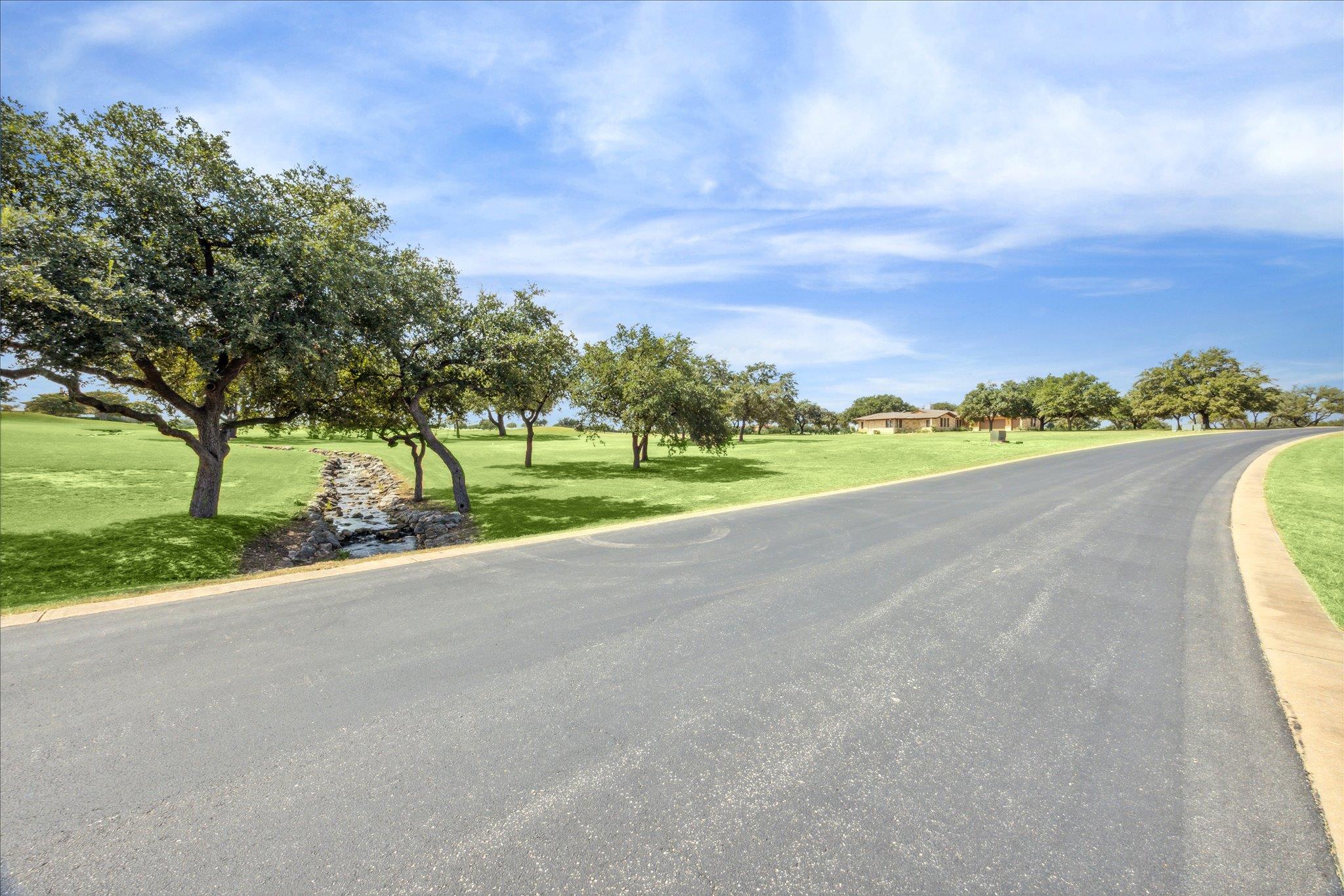 25409 Cliff Xing, Spicewood, TX 78669