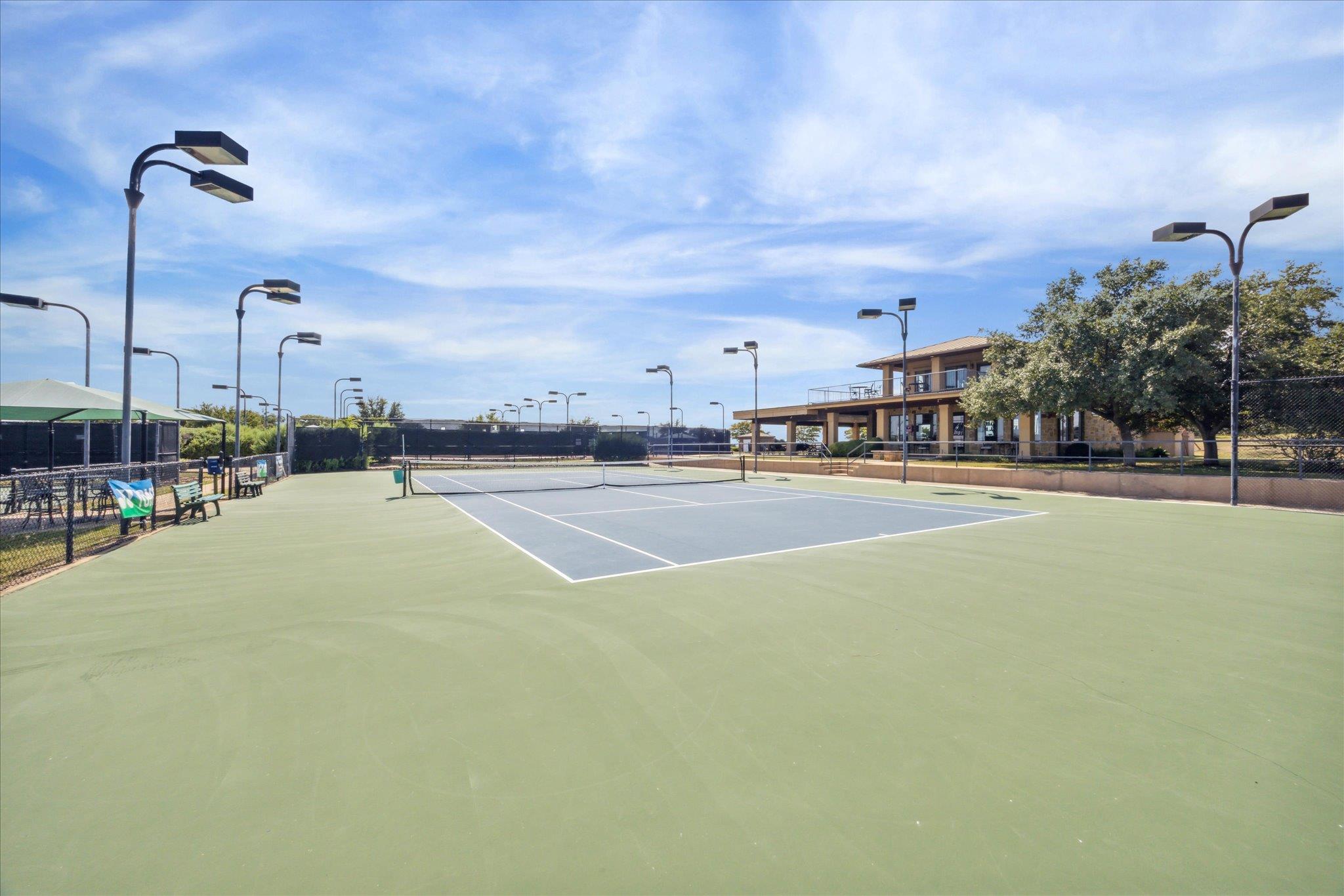 25409 Cliff Xing, Spicewood, TX 78669