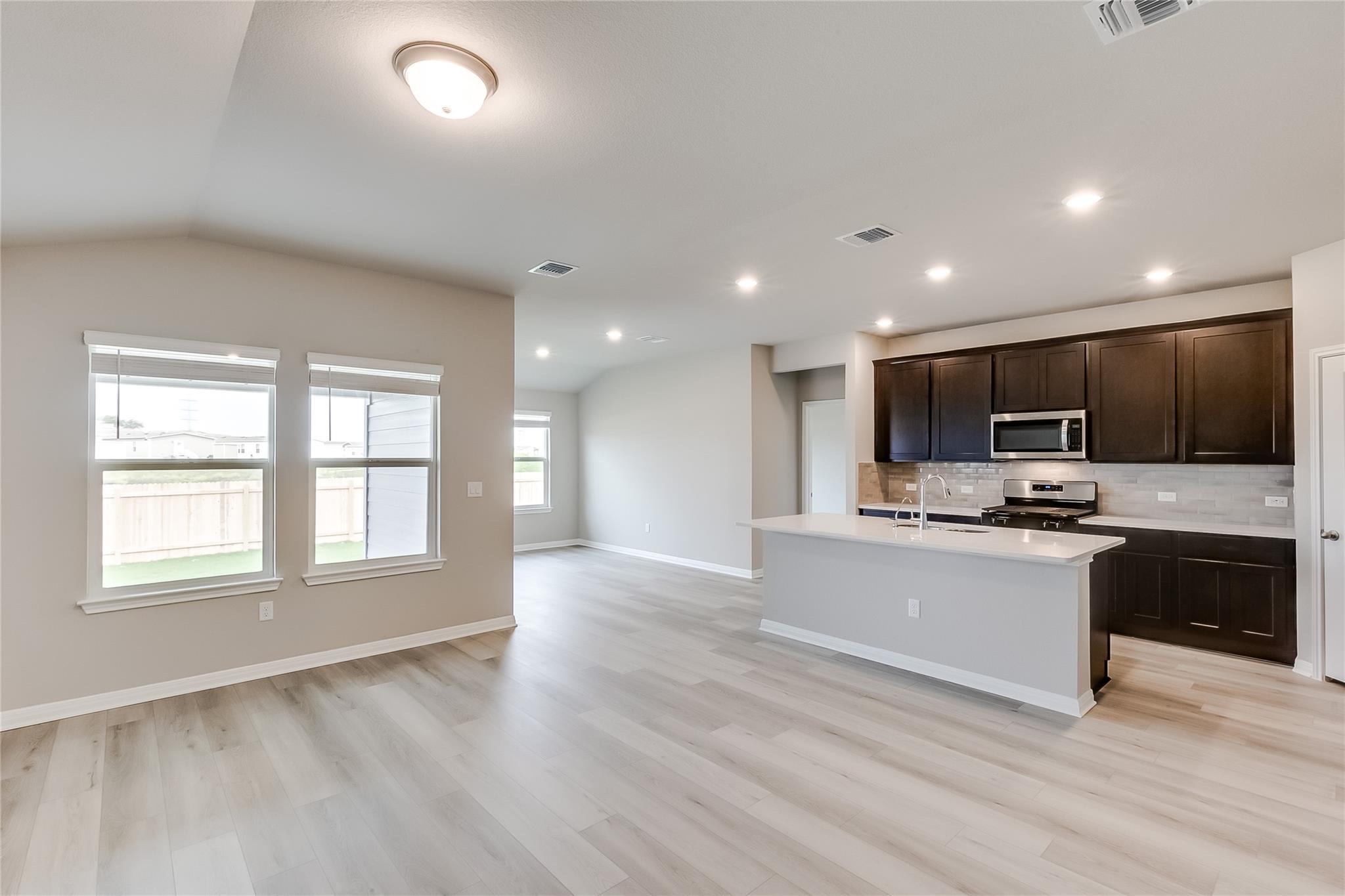 11412 Saint Thomas Dr, Del Valle, TX 78617
