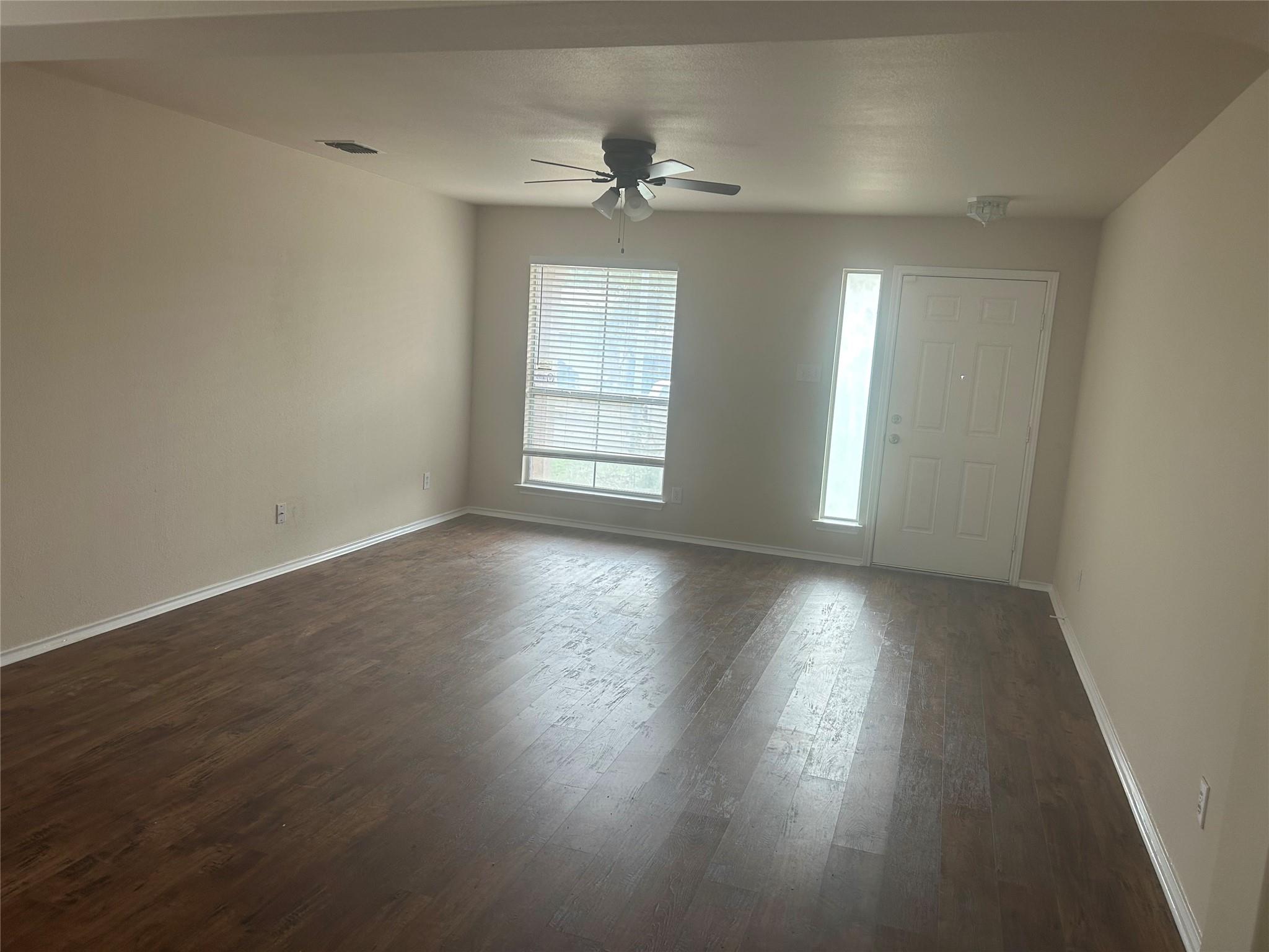 9025 Barkwood, Universal City, TX 78148