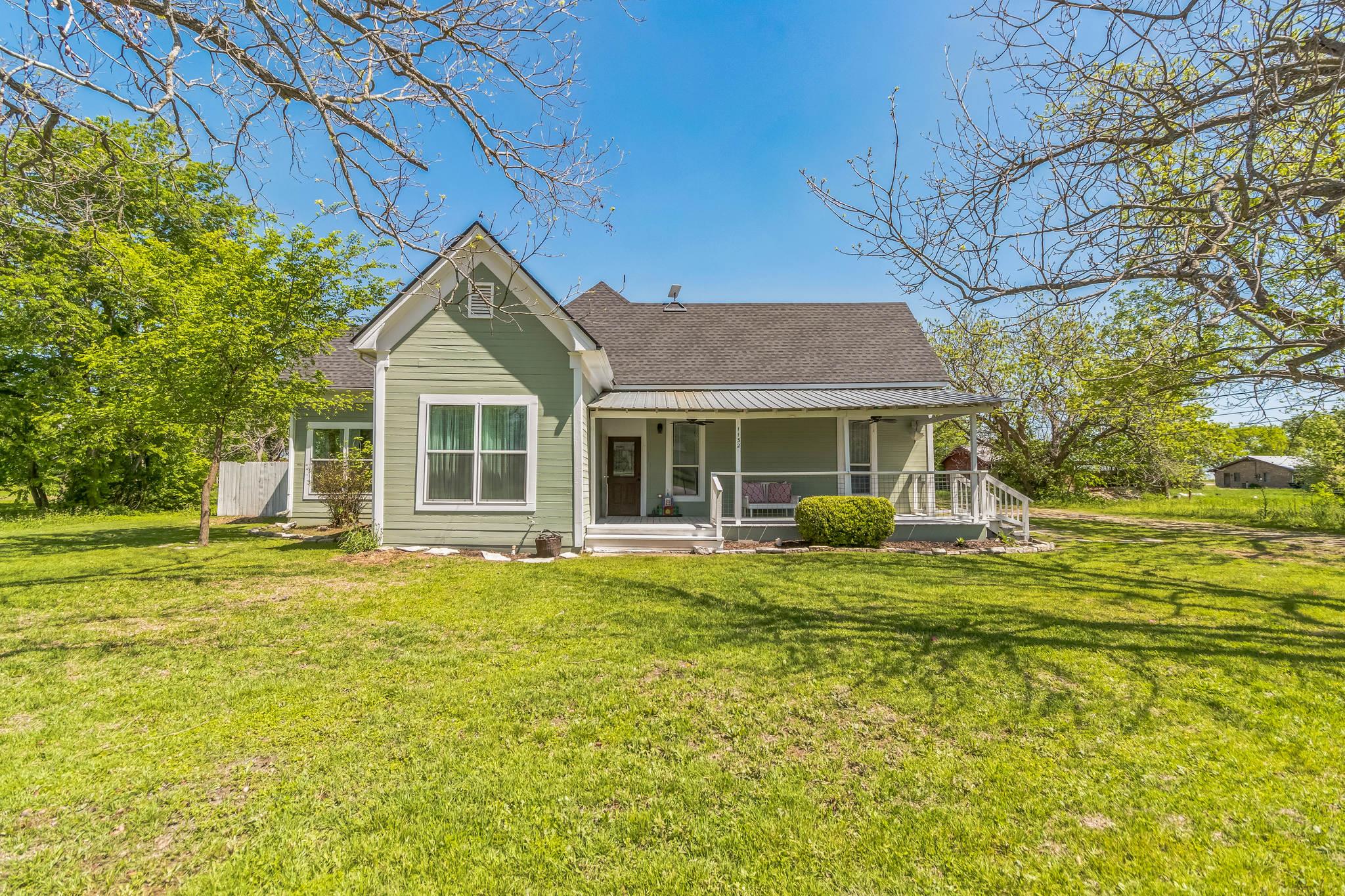 1132 W Clark St, Bartlett, TX 76511