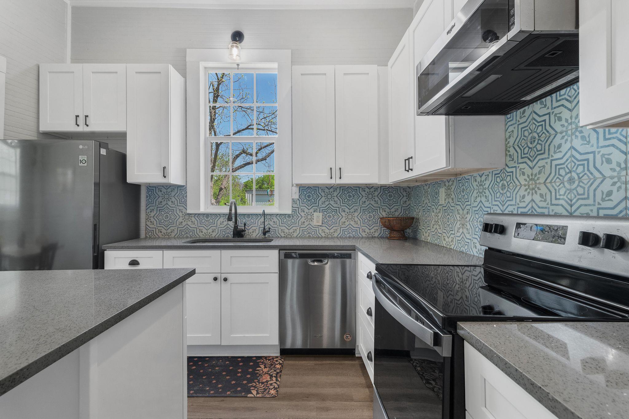 1132 W Clark St, Bartlett, TX 76511