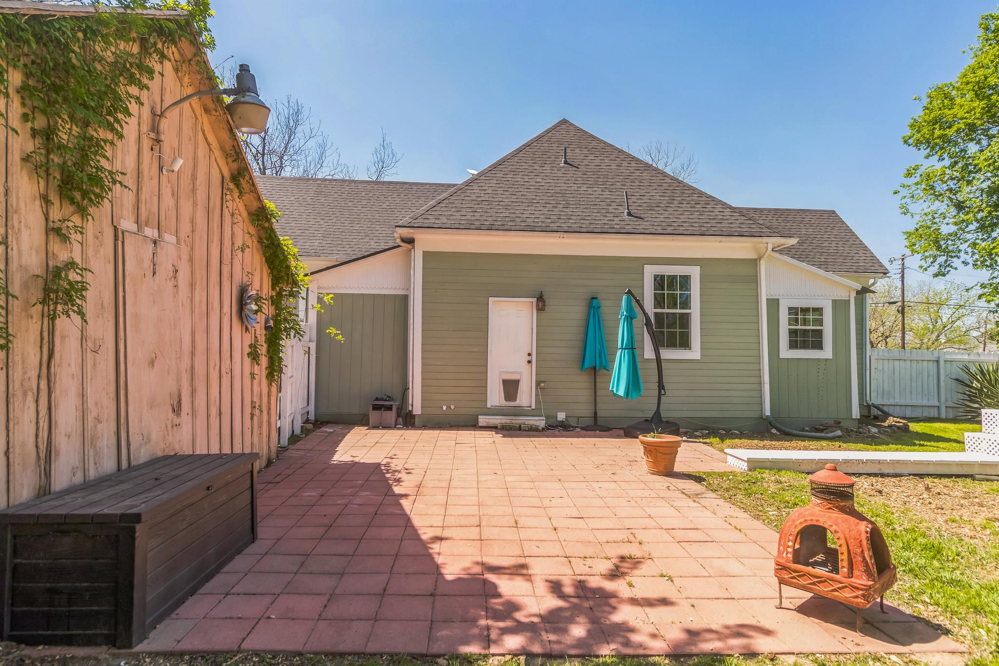 1132 W Clark St, Bartlett, TX 76511