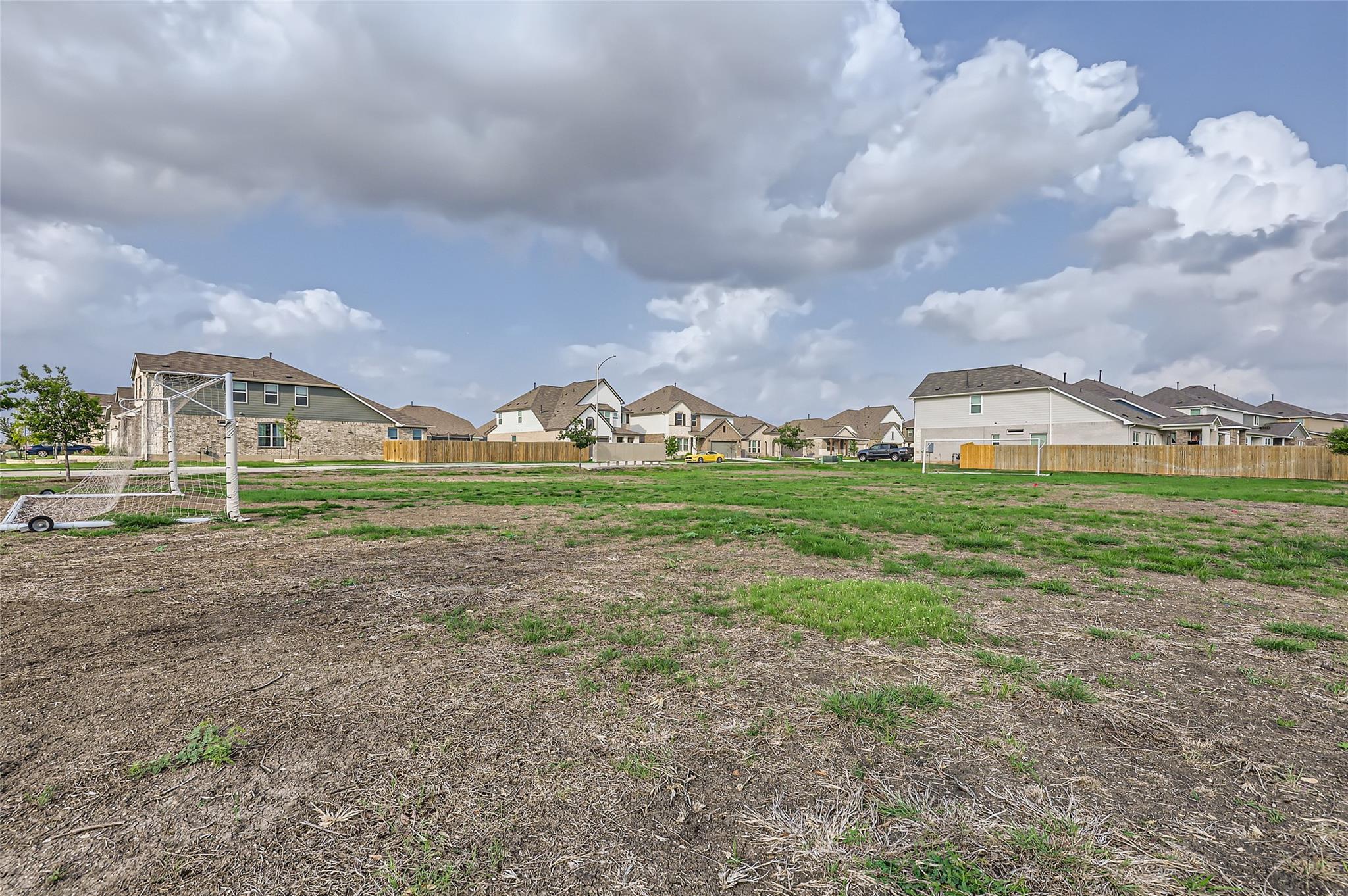 609 S San Marcos St, Manor, TX 78653