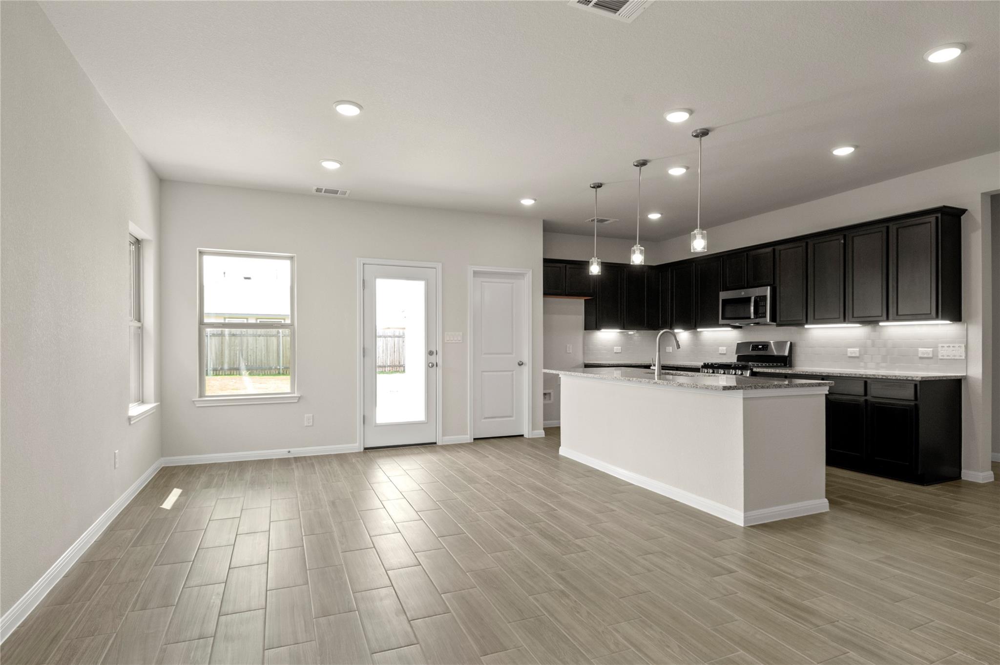 18212 Emu Ln, Manor, TX 78653