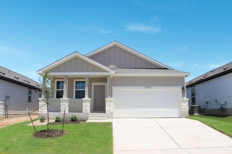 13205 Triple Jet Dr, Buda, TX 78610