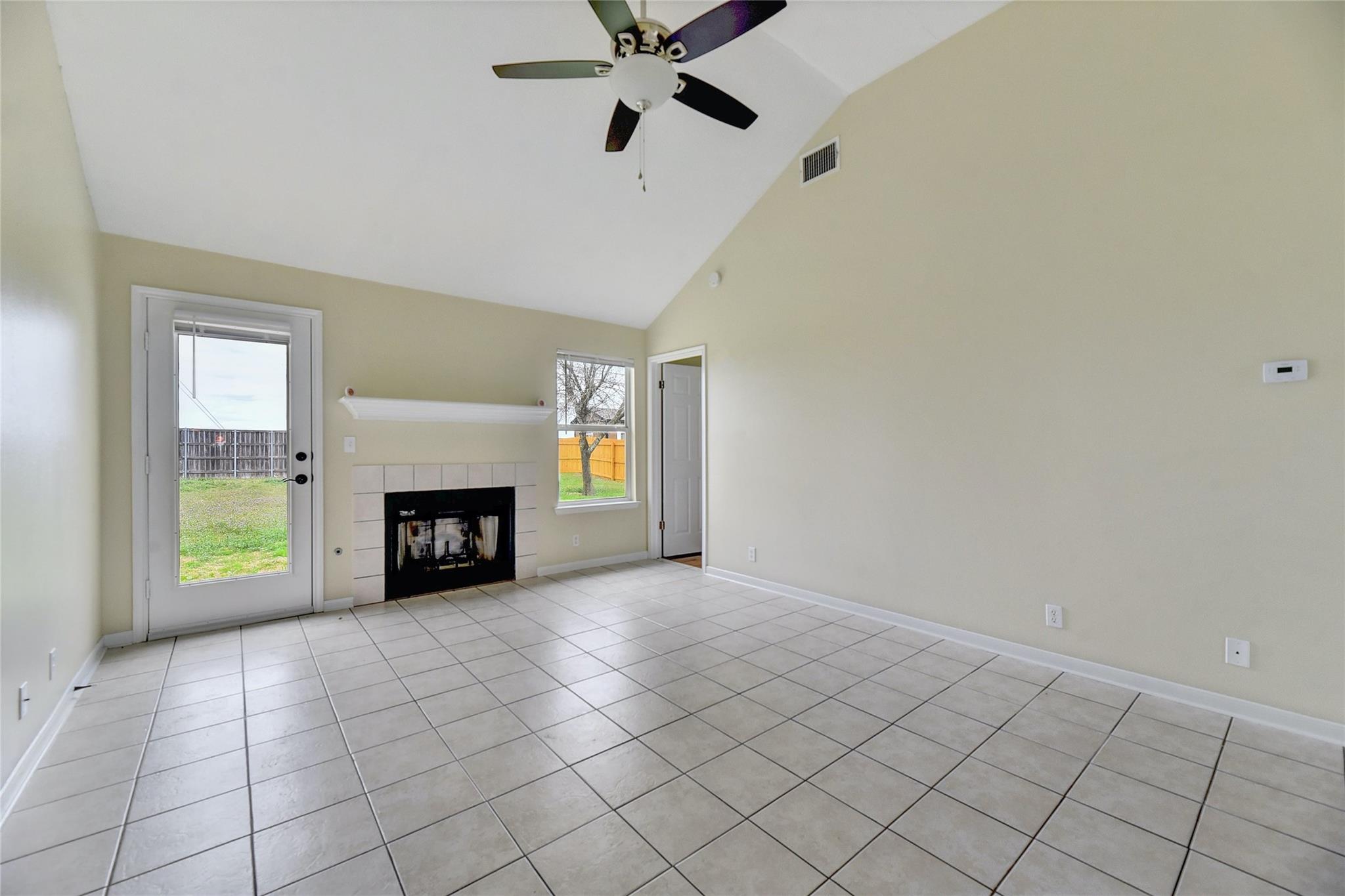 11412 Tickford Dr, Del Valle, TX 78617