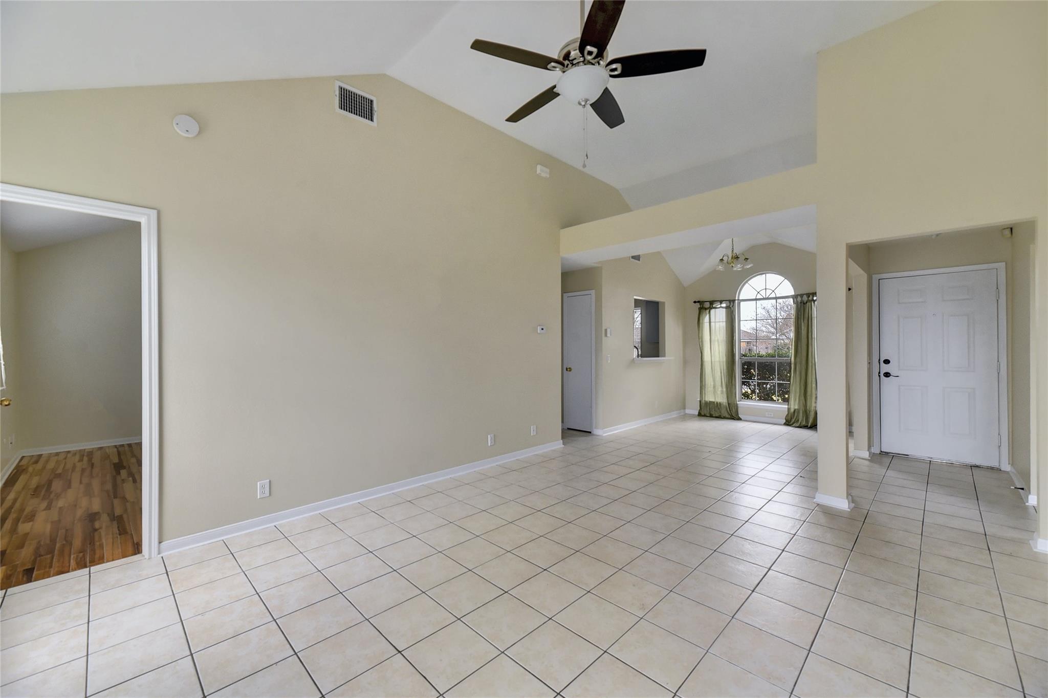 11412 Tickford Dr, Del Valle, TX 78617