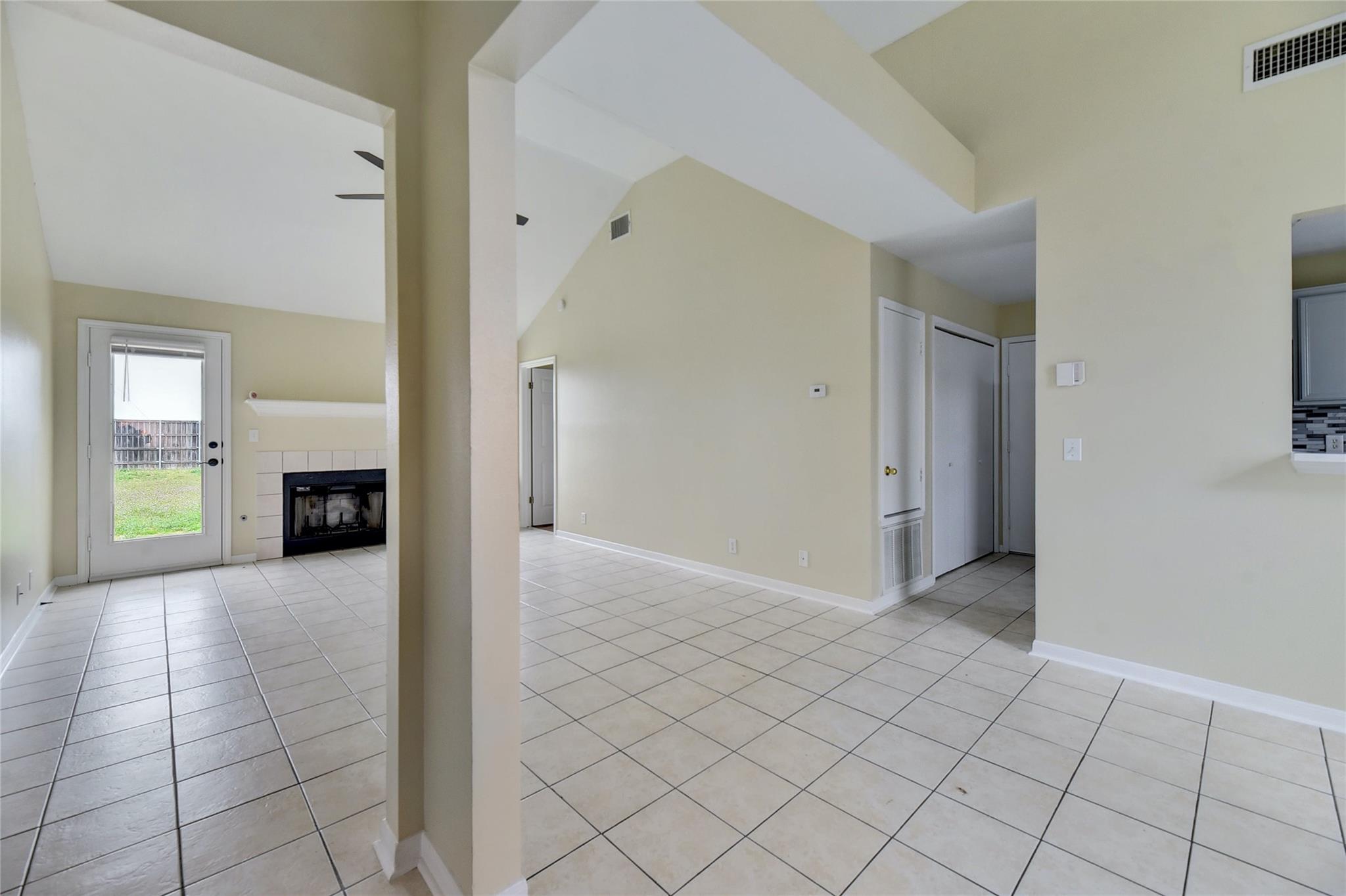 11412 Tickford Dr, Del Valle, TX 78617