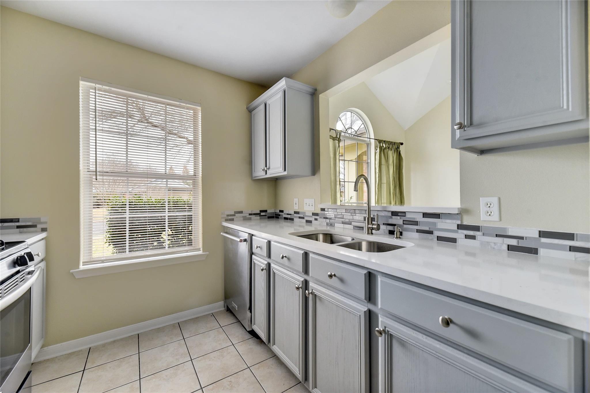 11412 Tickford Dr, Del Valle, TX 78617