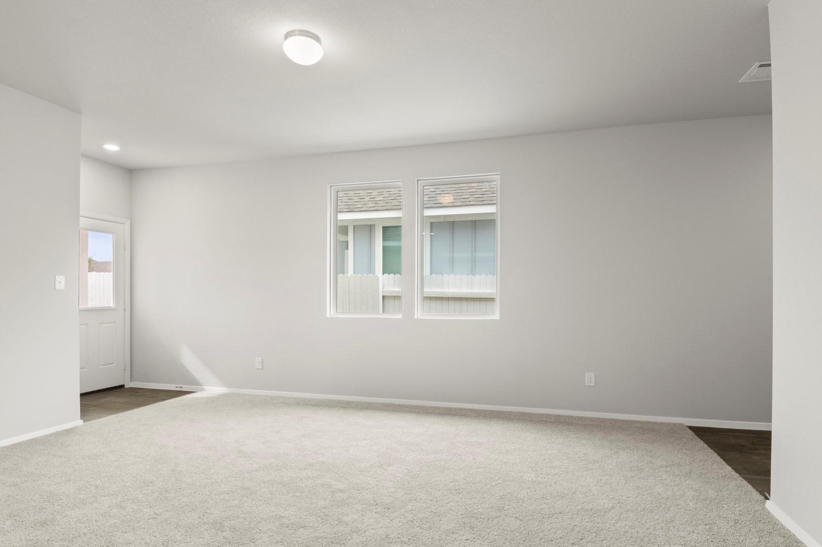 201 Cider Creek Dr, Elgin, TX 78621