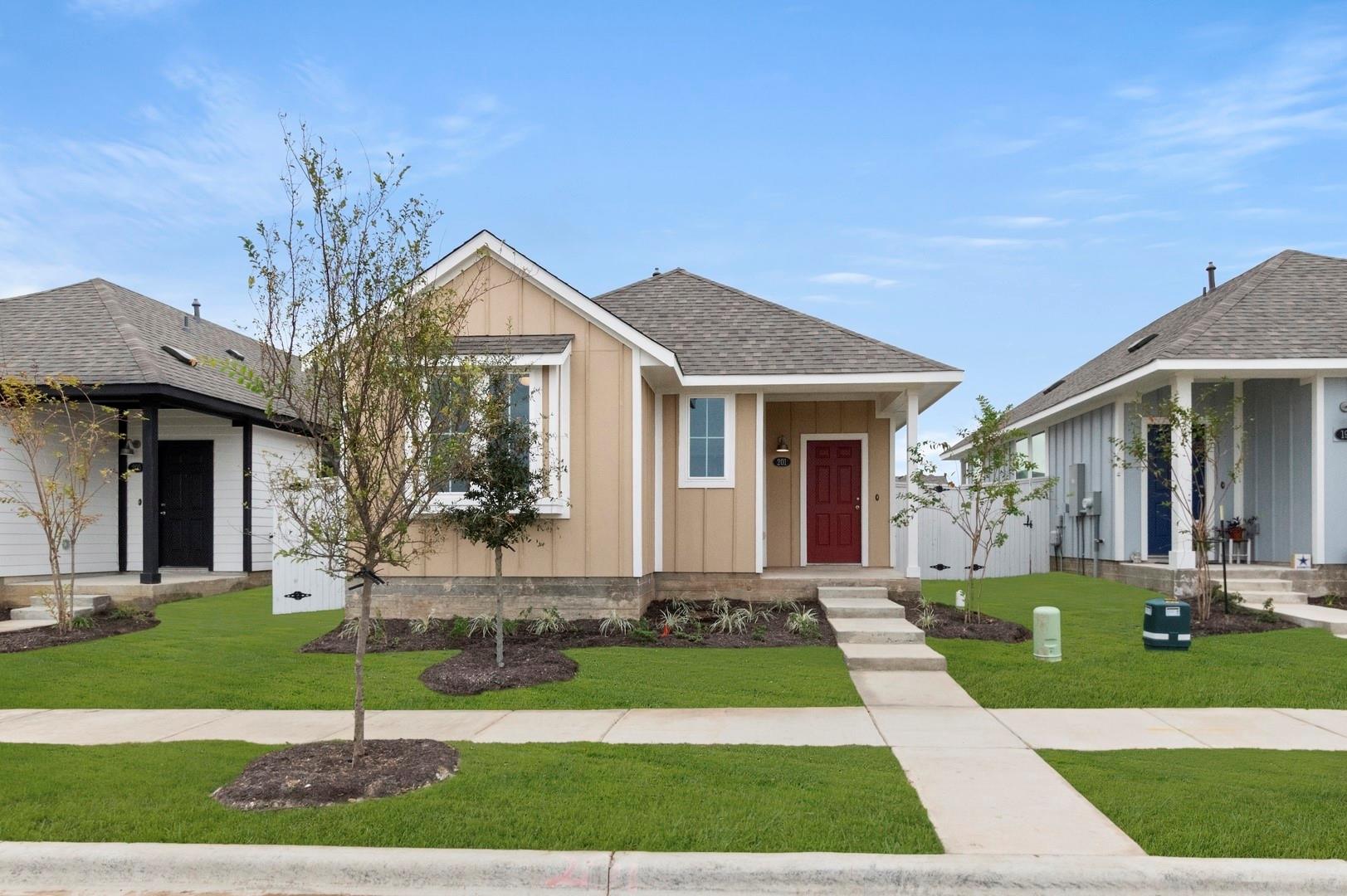 201 Cider Creek Dr, Elgin, TX 78621