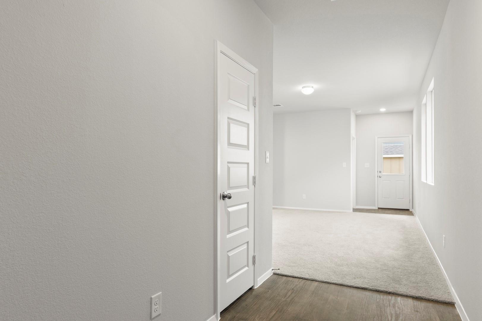 201 Cider Creek Dr, Elgin, TX 78621