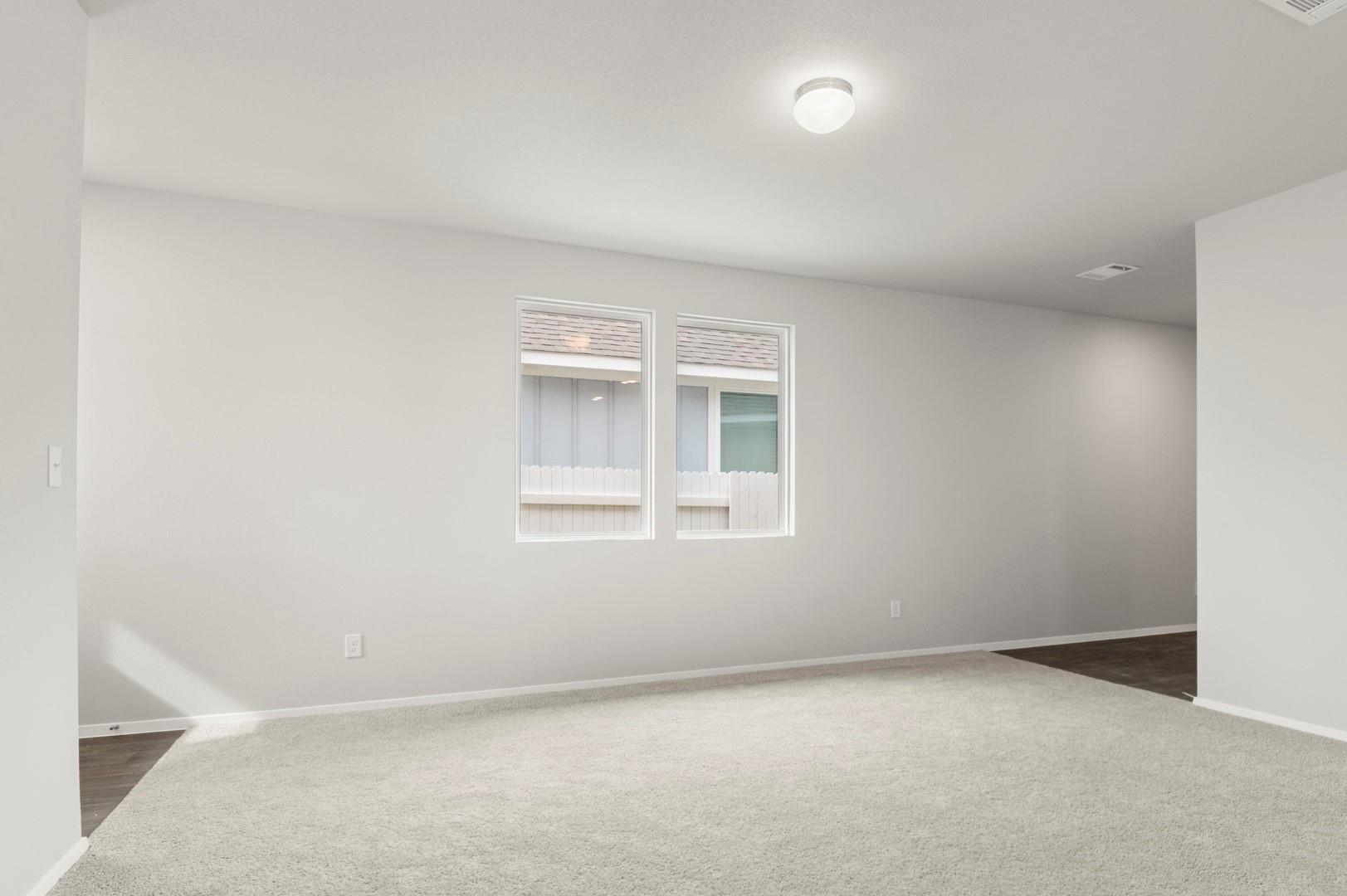 201 Cider Creek Dr, Elgin, TX 78621