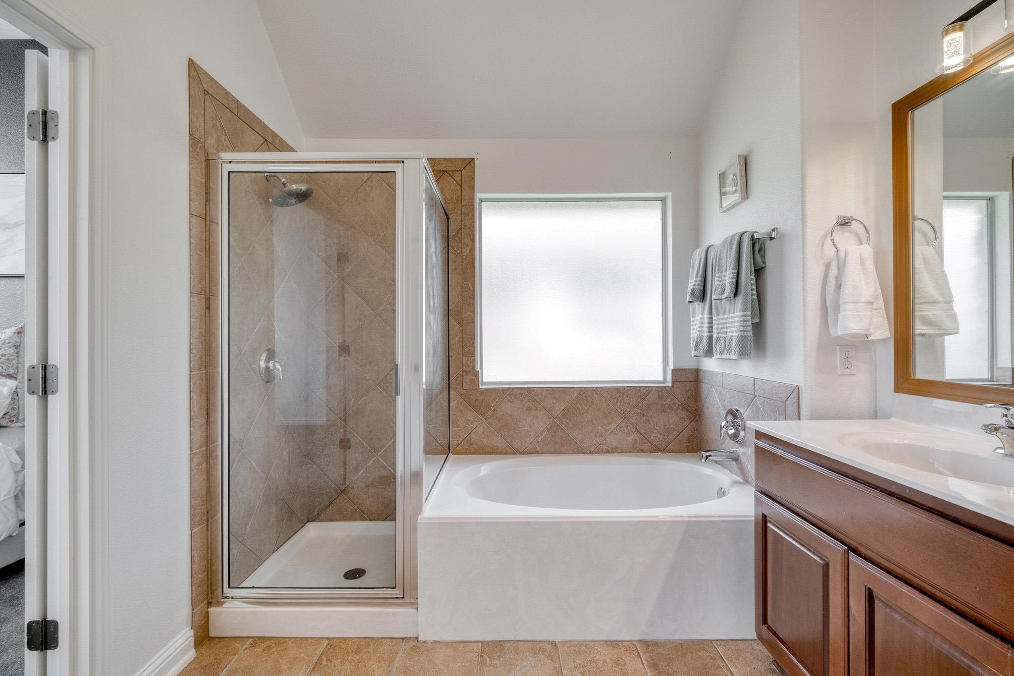 1633 Hidden Springs Path, Round Rock, TX 78665