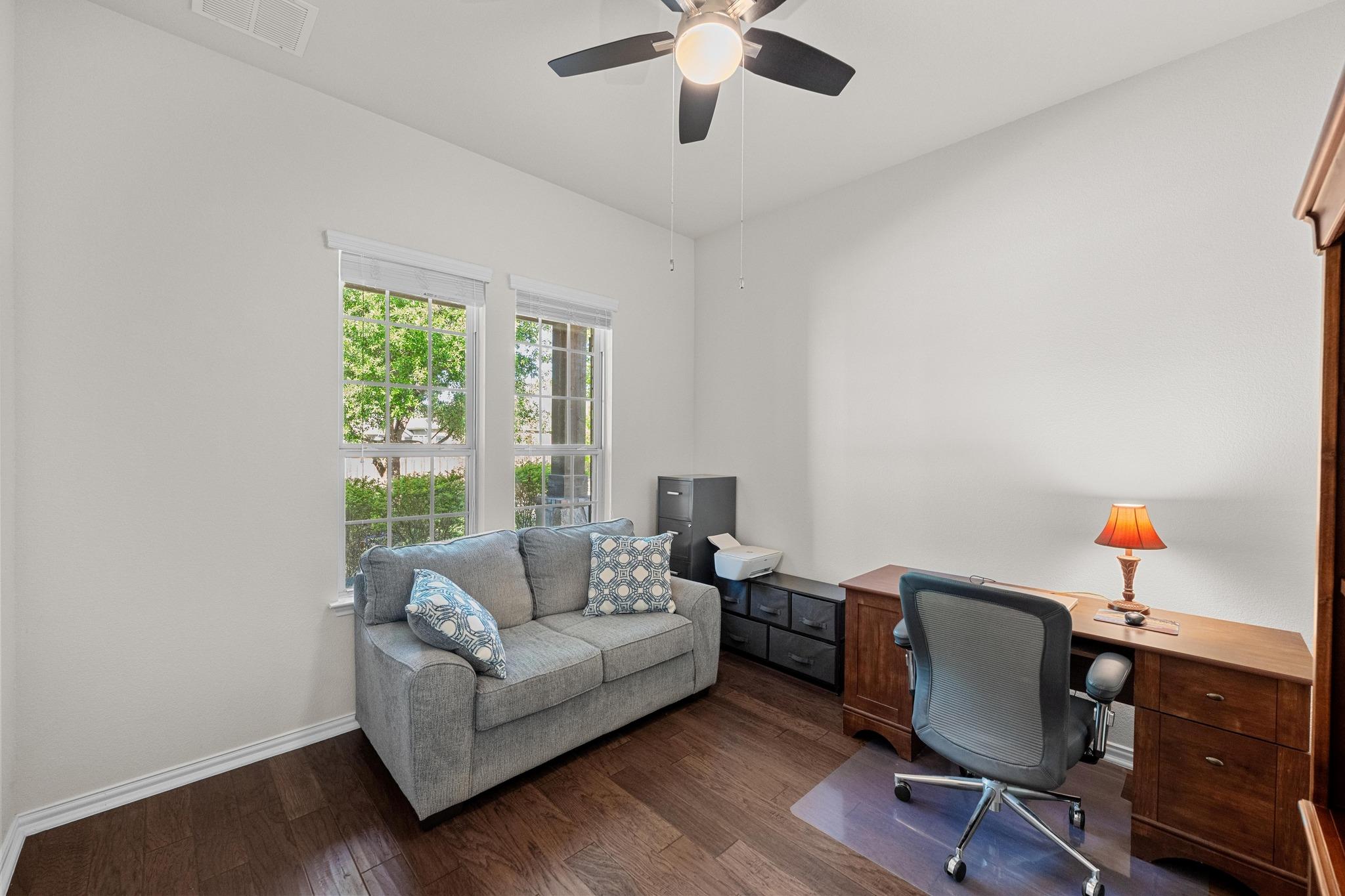 1008 Isaias Dr, Leander, TX 78641