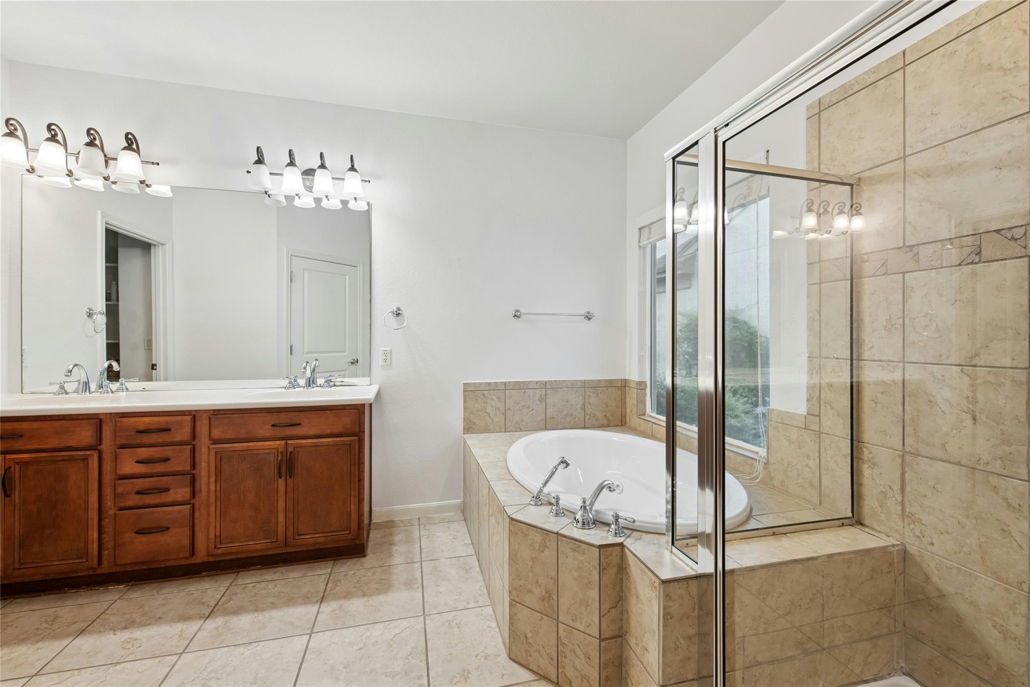 308 Hills Of Texas Trl, Georgetown, TX 78633