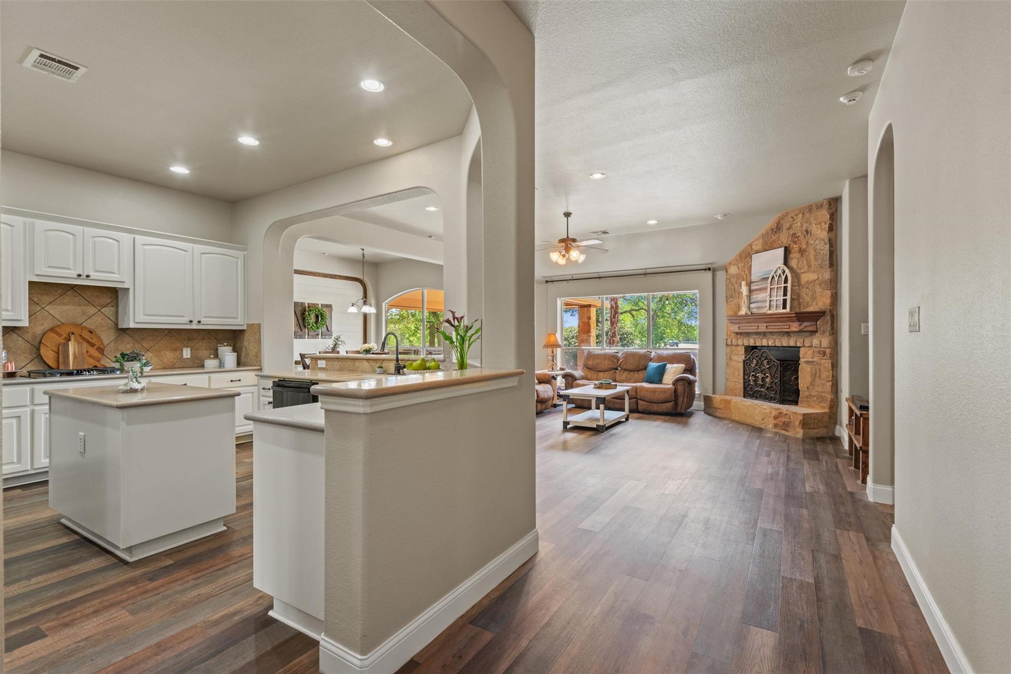 4132 Massey Way, Round Rock, TX 78681