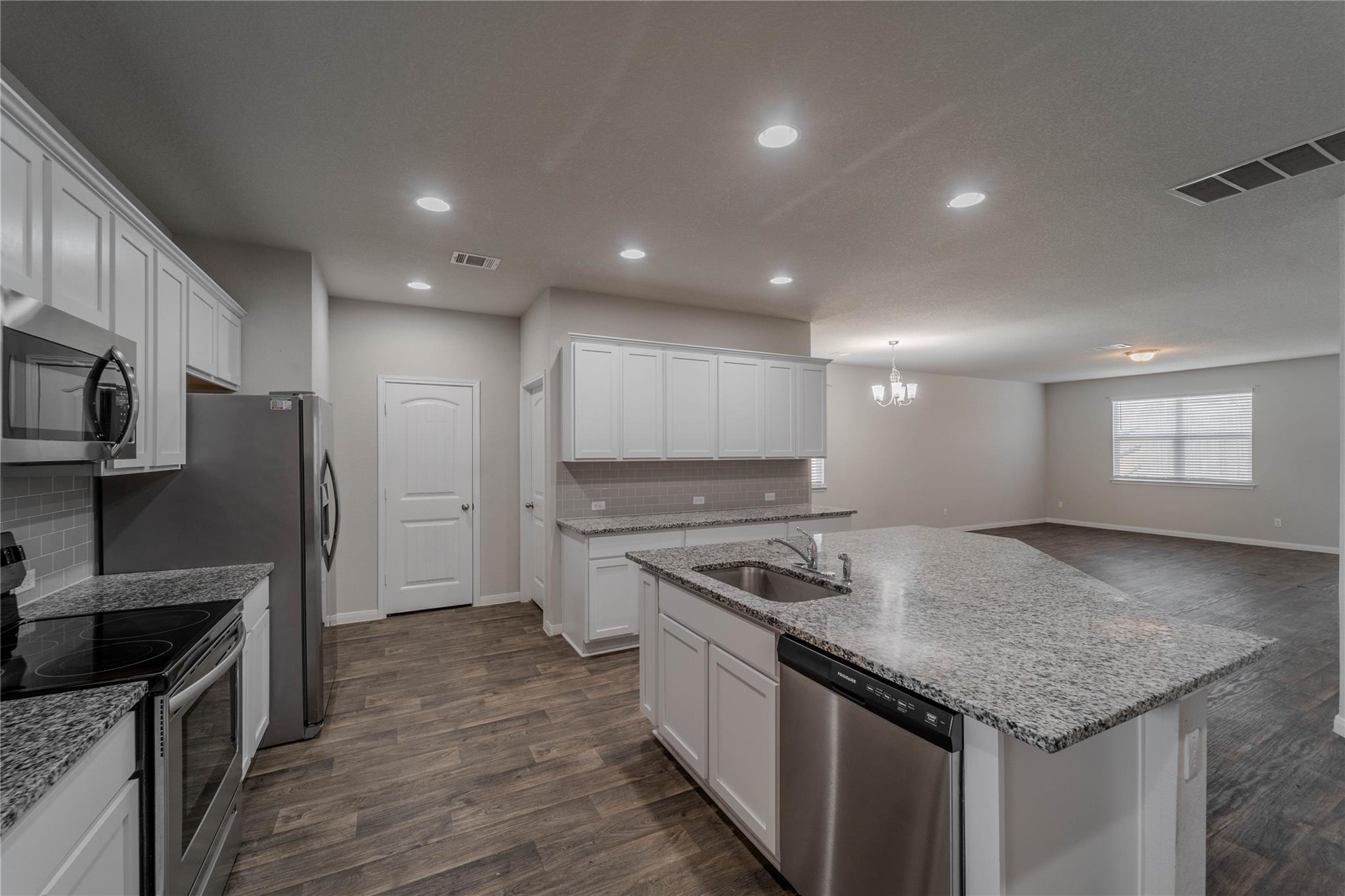 501 Naset Dr, Georgetown, TX 78626