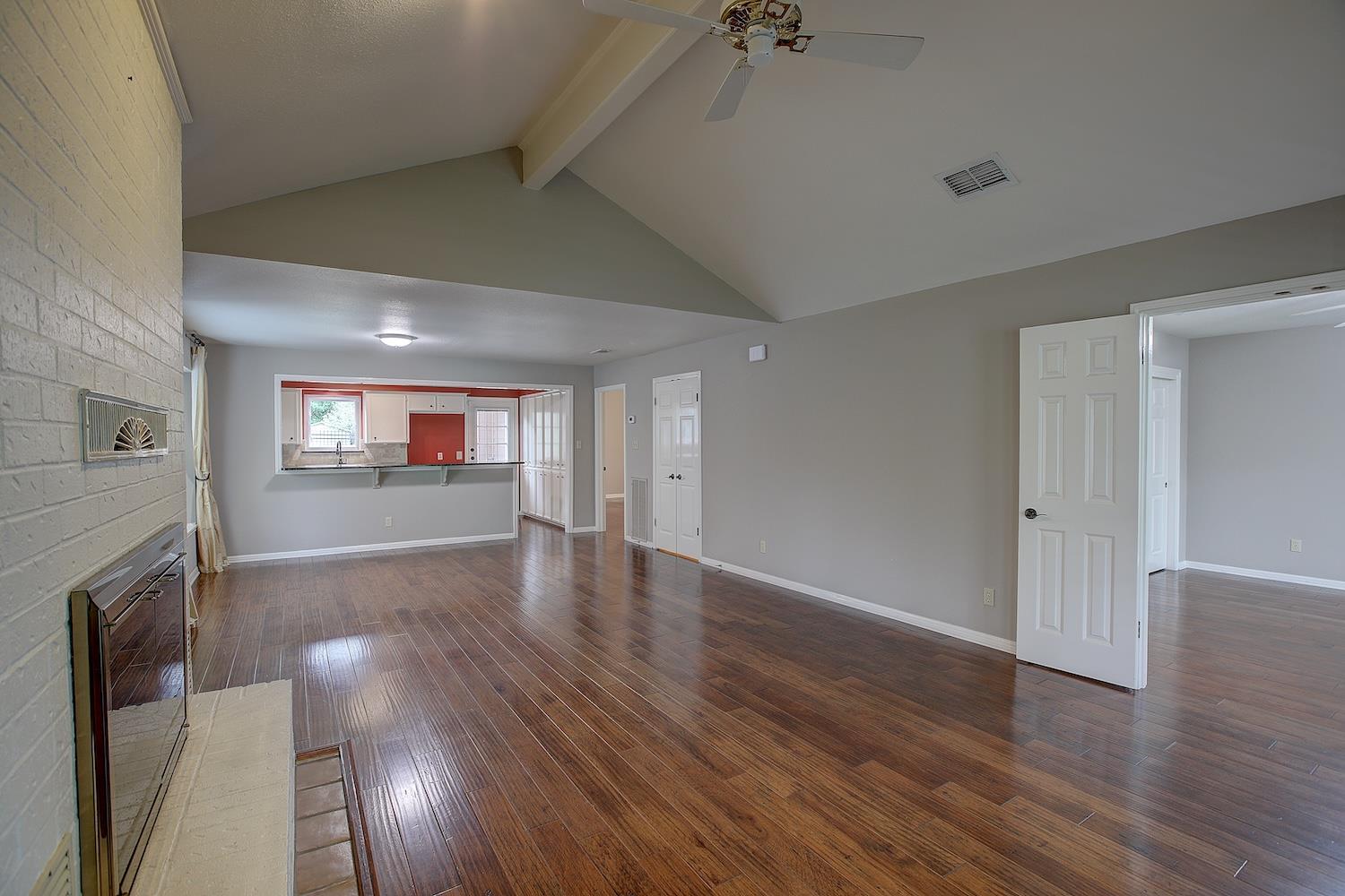 405 E 6th St, Georgetown, TX 78626